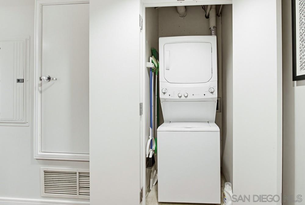 Detail Gallery Image 21 of 44 For 645  Front Street  #1705,  San Diego,  CA 92101 - 2 Beds | 2/1 Baths