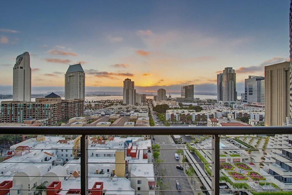 Detail Gallery Image 28 of 44 For 645  Front Street  #1705,  San Diego,  CA 92101 - 2 Beds | 2/1 Baths