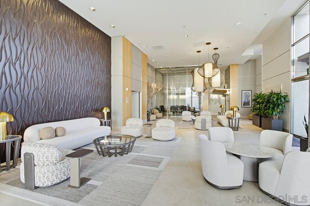 Detail Gallery Image 35 of 44 For 645  Front Street  #1705,  San Diego,  CA 92101 - 2 Beds | 2/1 Baths