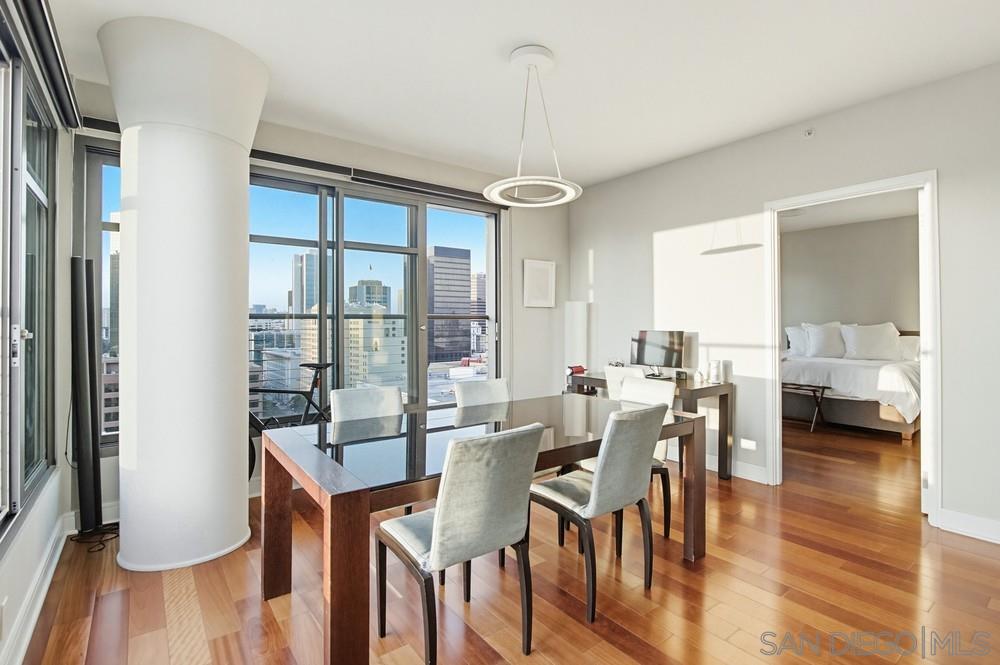 Detail Gallery Image 10 of 44 For 645  Front Street  #1705,  San Diego,  CA 92101 - 2 Beds | 2/1 Baths