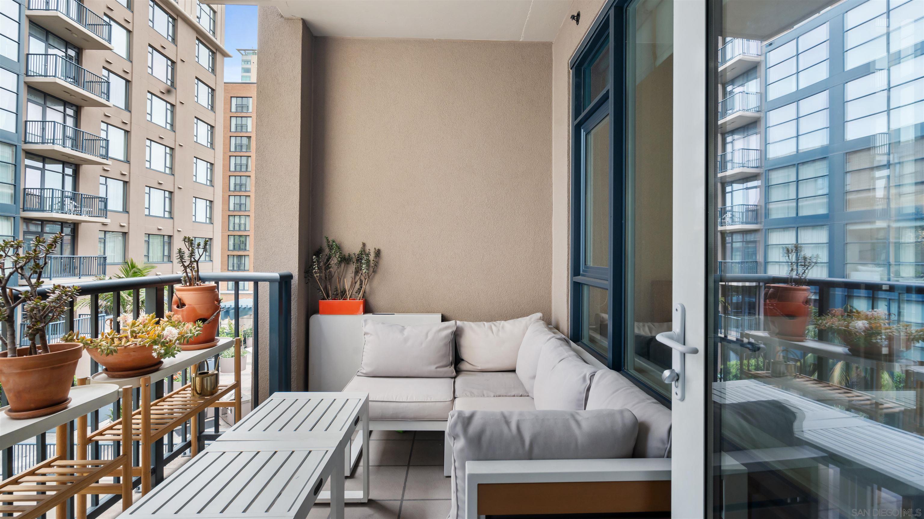 Detail Gallery Image 11 of 25 For 530  K Street  409, San Diego,  CA 92101 - 1 Beds | 1 Baths