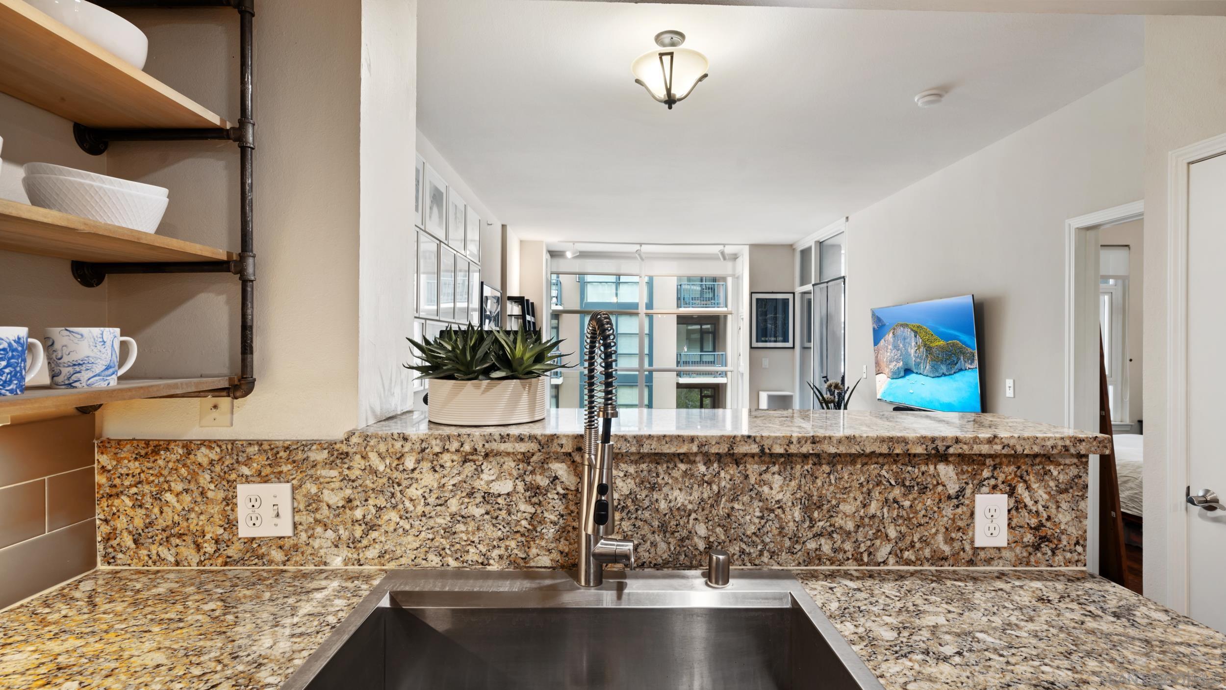 Detail Gallery Image 5 of 25 For 530  K Street  409, San Diego,  CA 92101 - 1 Beds | 1 Baths