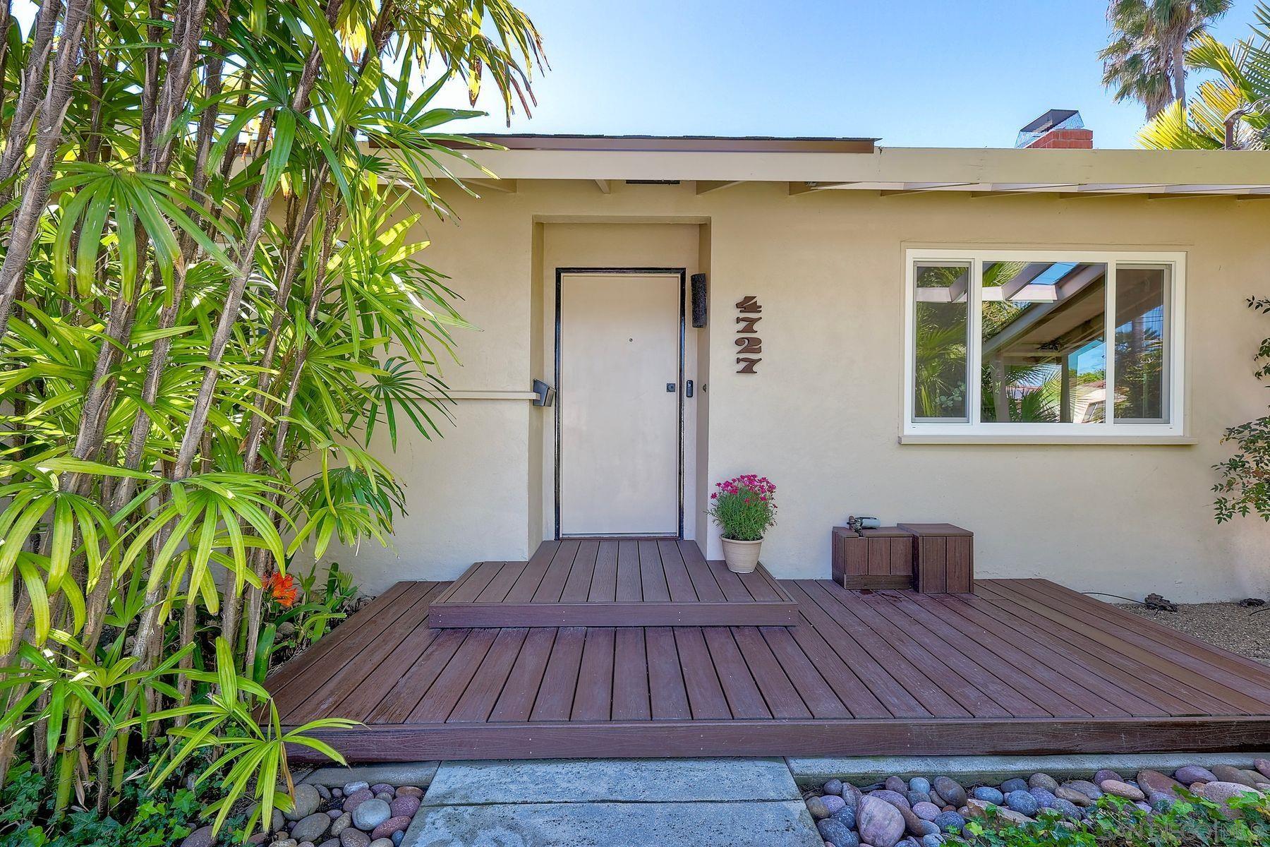 Detail Gallery Image 2 of 21 For , San Diego,  CA 92117 - 3 Beds | 2 Baths