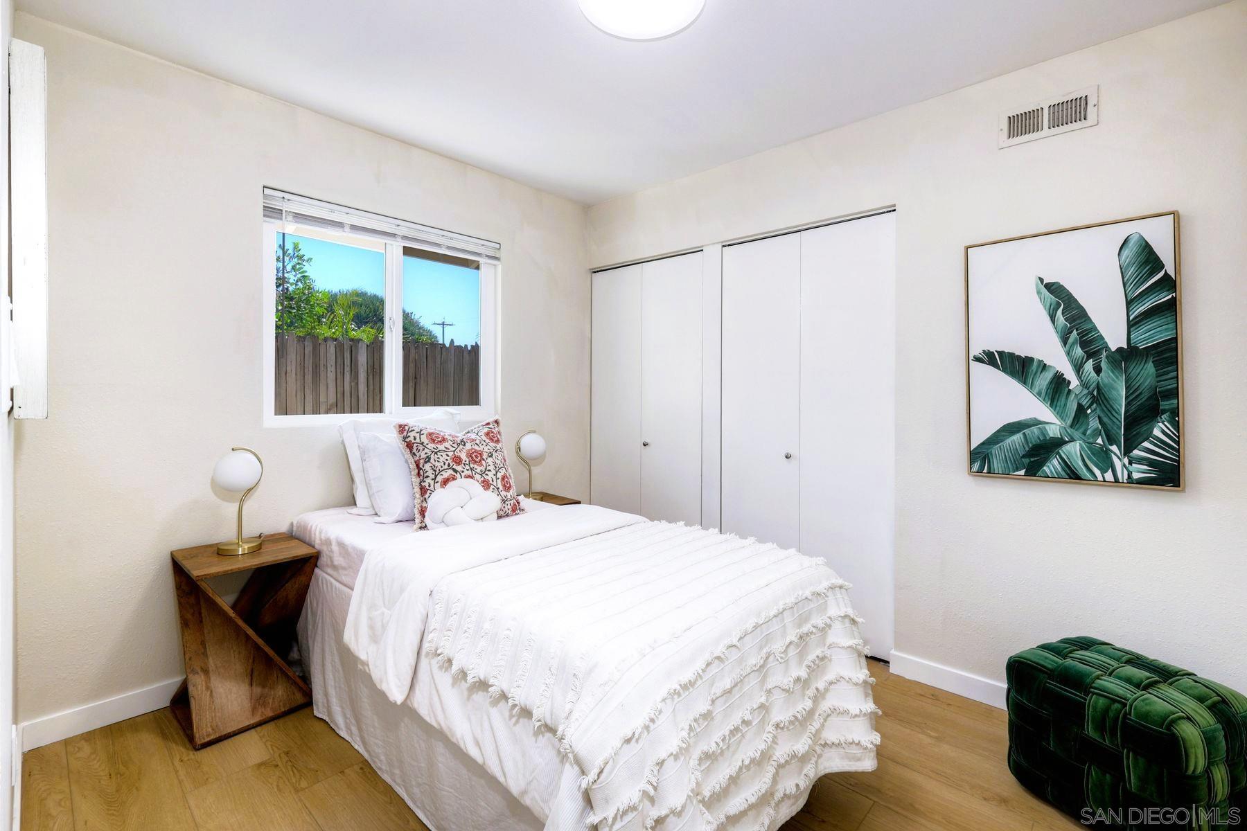 Detail Gallery Image 16 of 21 For , San Diego,  CA 92117 - 3 Beds | 2 Baths