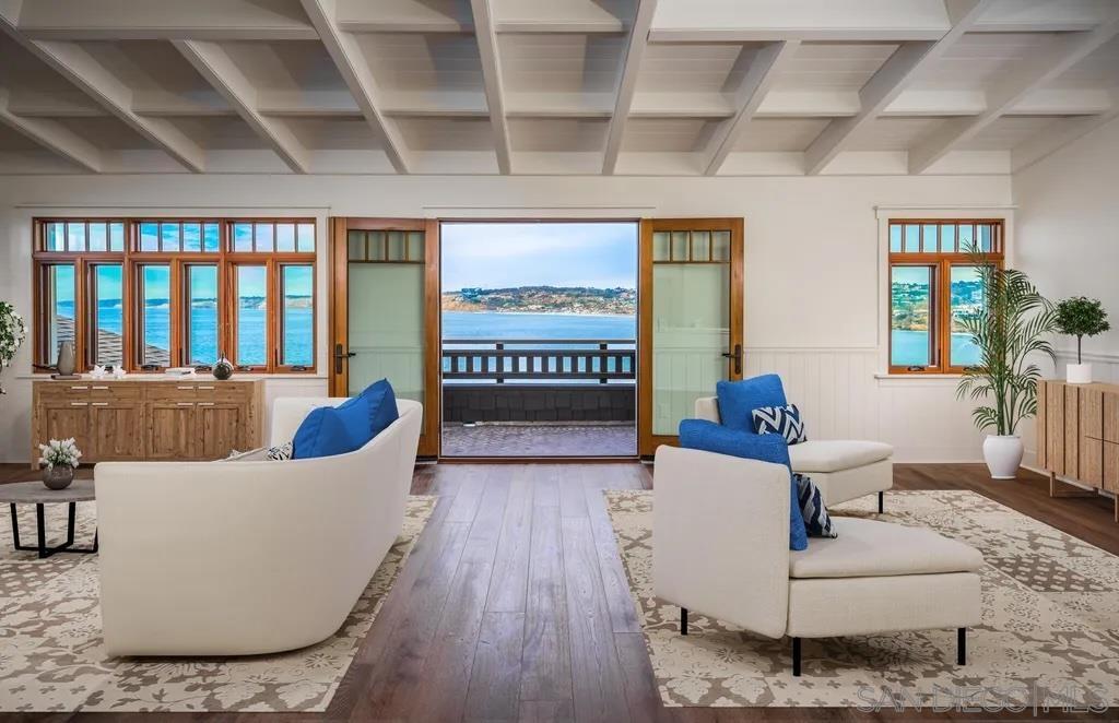 Detail Gallery Image 4 of 25 For 1245  Coast, La Jolla,  CA 92037 - 4 Beds | 4/1 Baths