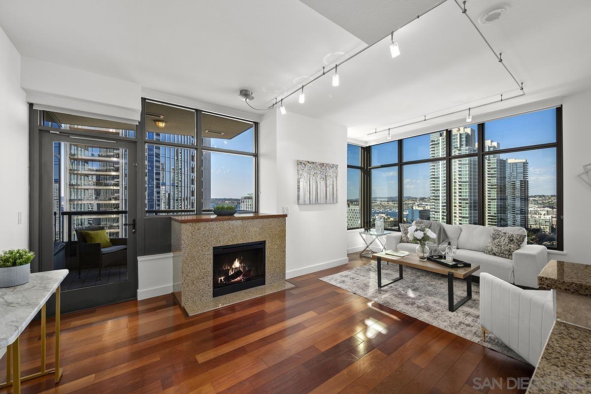 Detail Gallery Image 2 of 52 For 700 W E Street  #1903,  San Diego,  CA 92101 - 2 Beds | 2 Baths