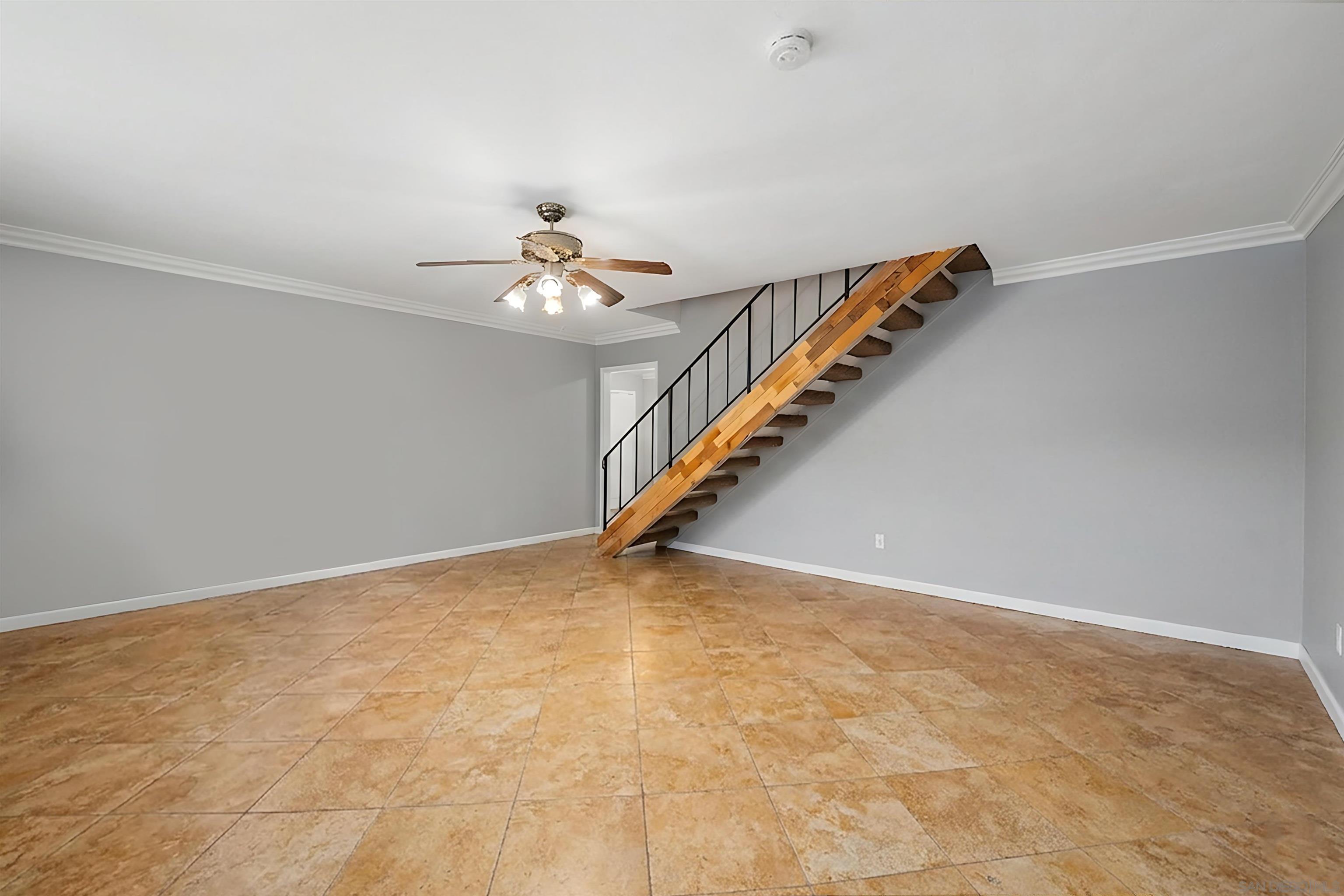 Detail Gallery Image 23 of 42 For 4525  Avocado Blvd, La Mesa,  CA 91941 - 5 Beds | 3 Baths