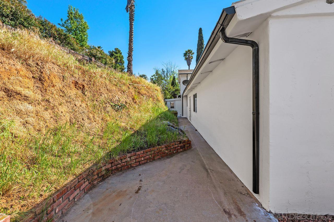 Detail Gallery Image 41 of 42 For 4525  Avocado Blvd, La Mesa,  CA 91941 - 5 Beds | 3 Baths