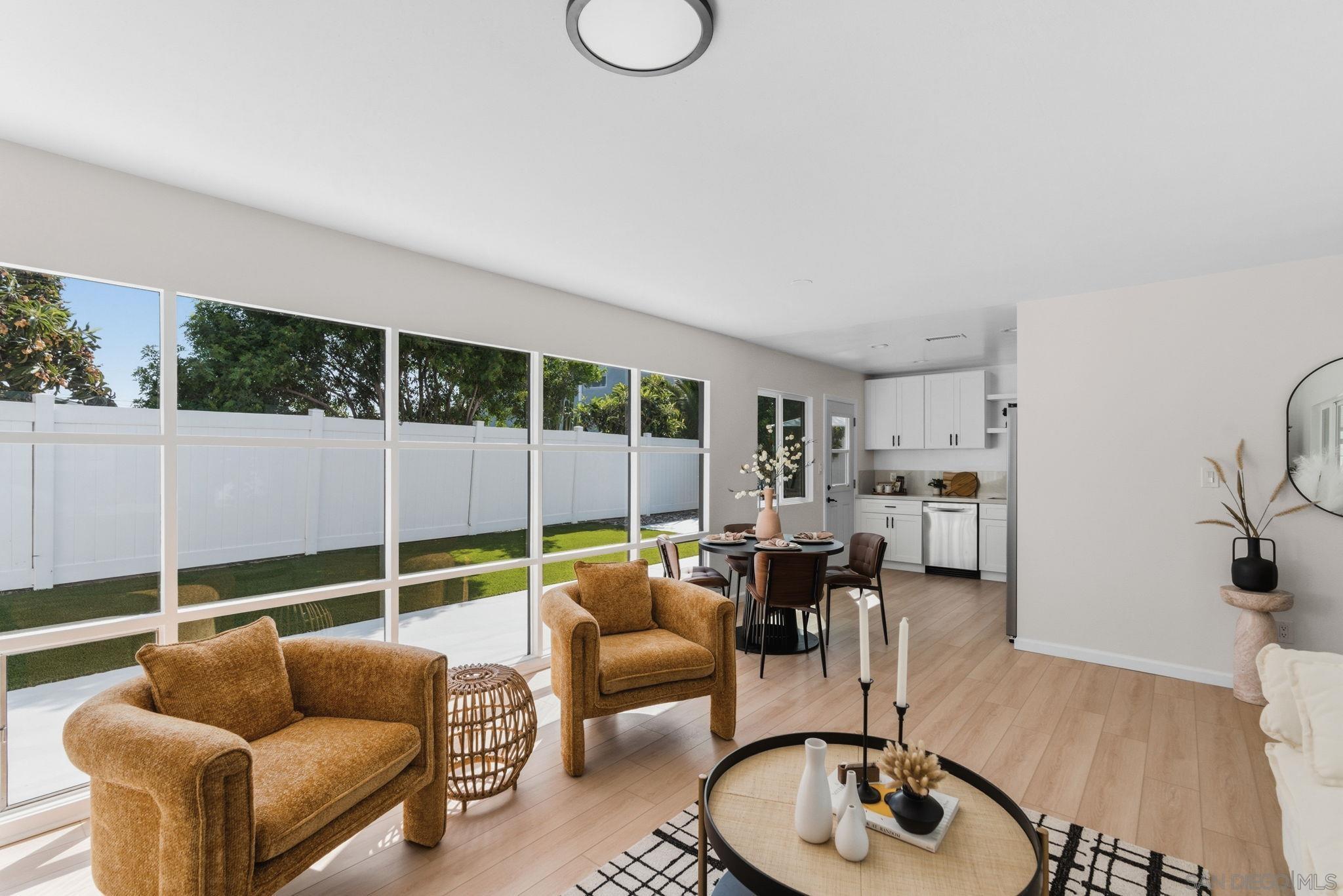 Detail Gallery Image 18 of 47 For 2835  Deerpark Dr., San Diego,  CA 92110 - 3 Beds | 2 Baths