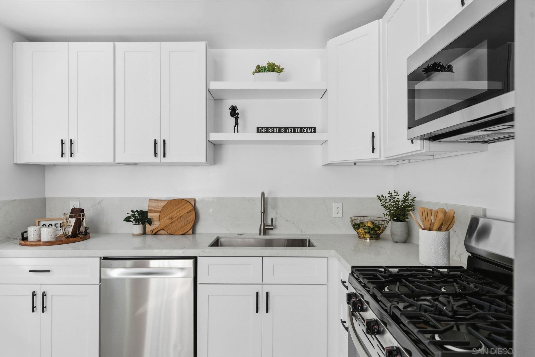 Detail Gallery Image 23 of 47 For 2835  Deerpark Dr., San Diego,  CA 92110 - 3 Beds | 2 Baths