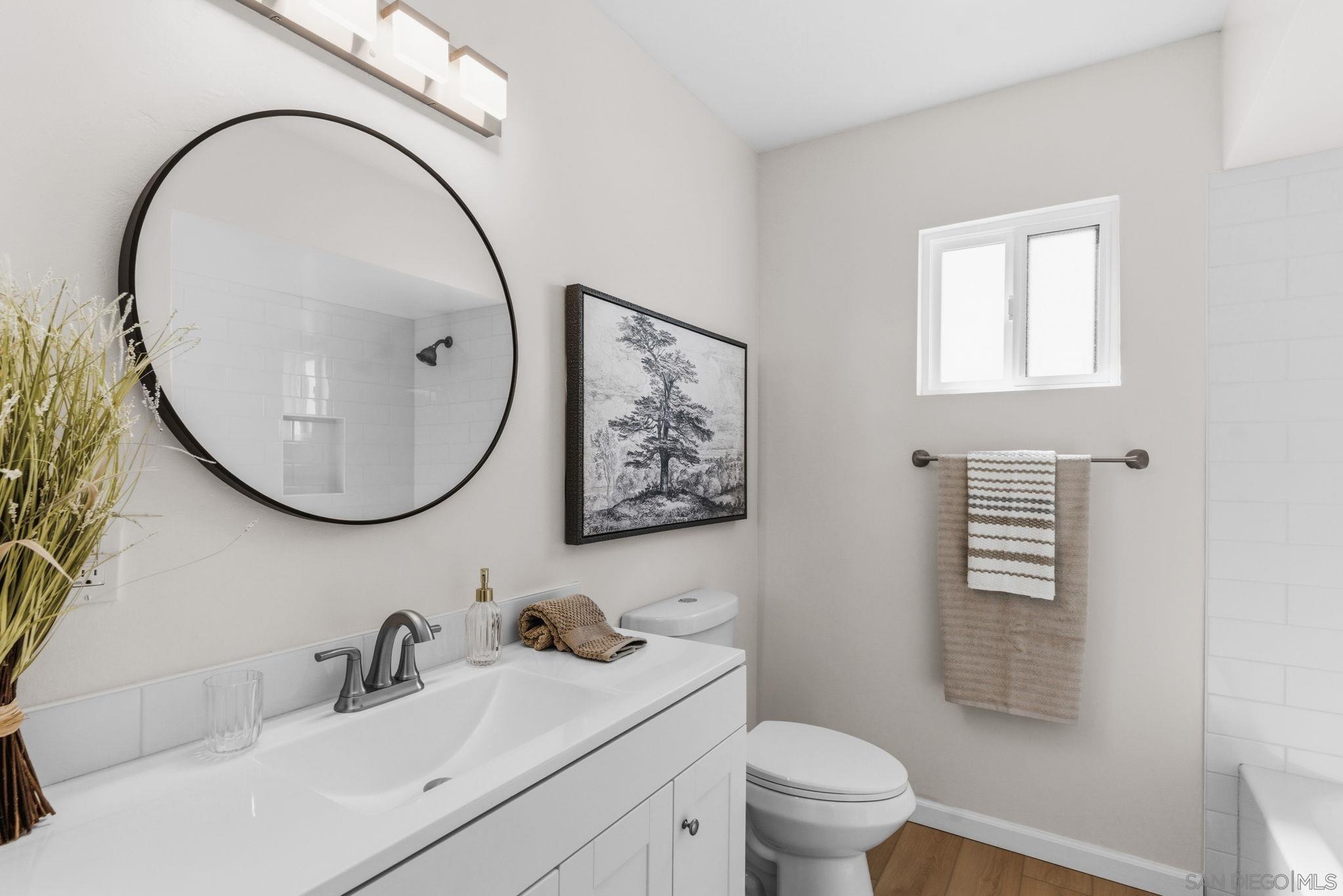 Detail Gallery Image 32 of 47 For 2835  Deerpark Dr., San Diego,  CA 92110 - 3 Beds | 2 Baths