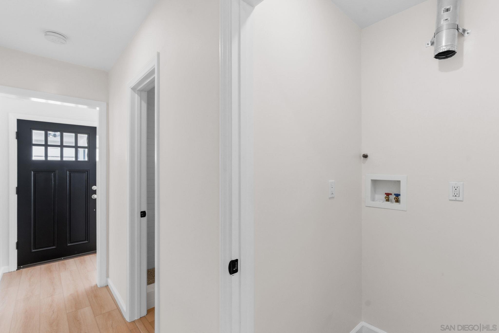 Detail Gallery Image 36 of 47 For 2835  Deerpark Dr., San Diego,  CA 92110 - 3 Beds | 2 Baths