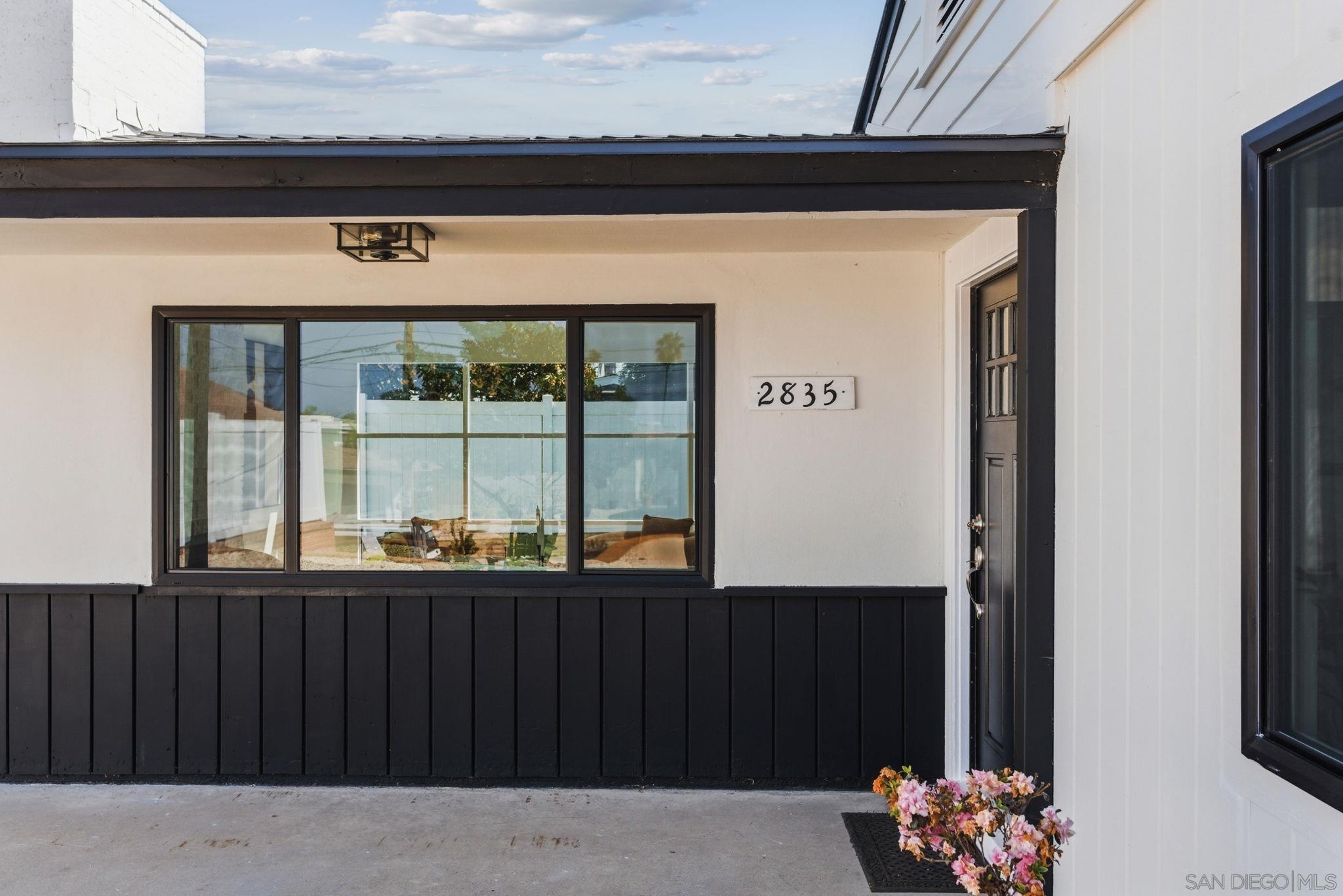 Detail Gallery Image 9 of 47 For 2835  Deerpark Dr., San Diego,  CA 92110 - 3 Beds | 2 Baths