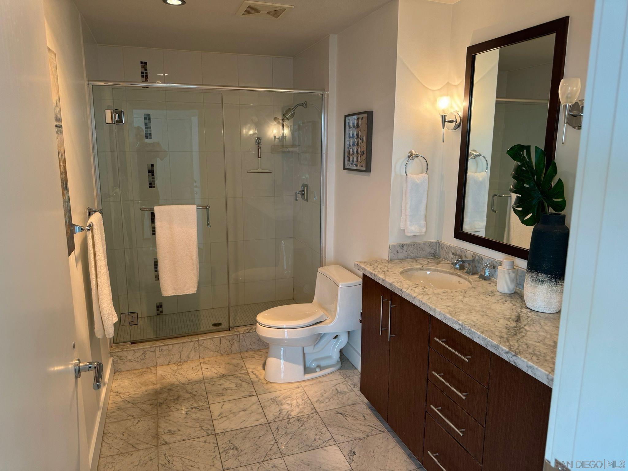 Detail Gallery Image 15 of 35 For 325  7th Avenue  #1701,  San Diego,  CA 92101 - 2 Beds | 2 Baths
