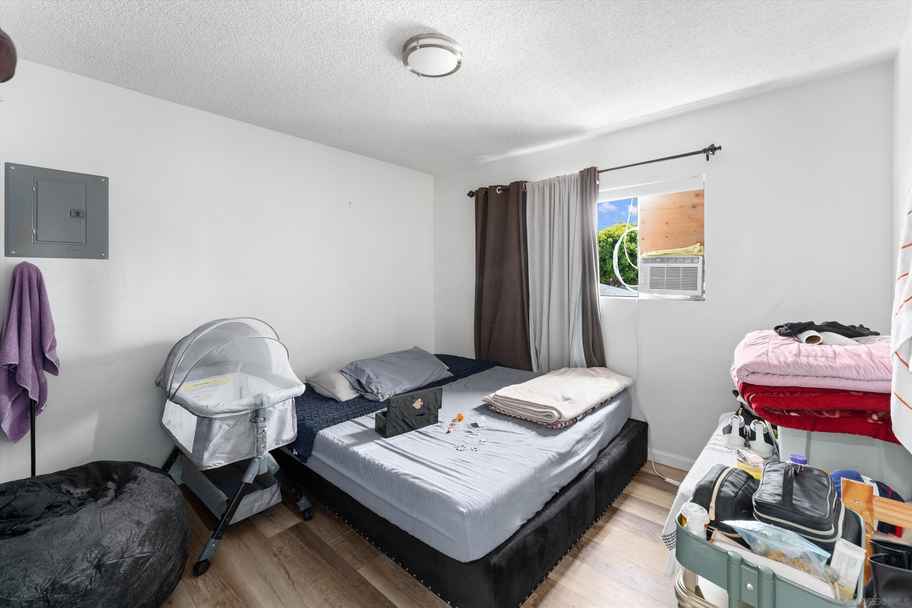 Detail Gallery Image 16 of 28 For 489 E 55th St E, Long Beach,  CA 90805 - – Beds | – Baths