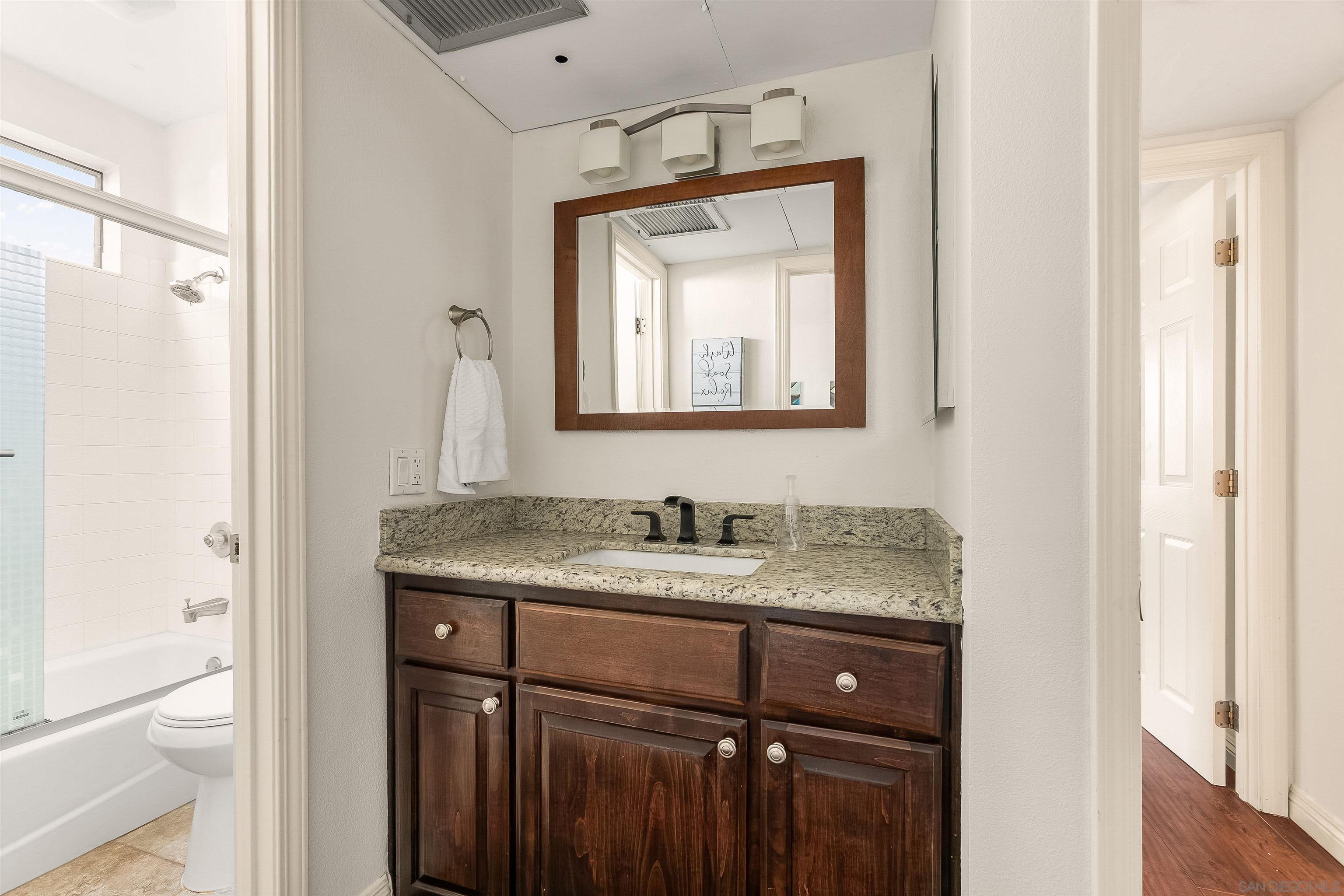 Detail Gallery Image 13 of 19 For 3825  Centre  #24,  San Diego,  CA 92103 - 2 Beds | 2 Baths