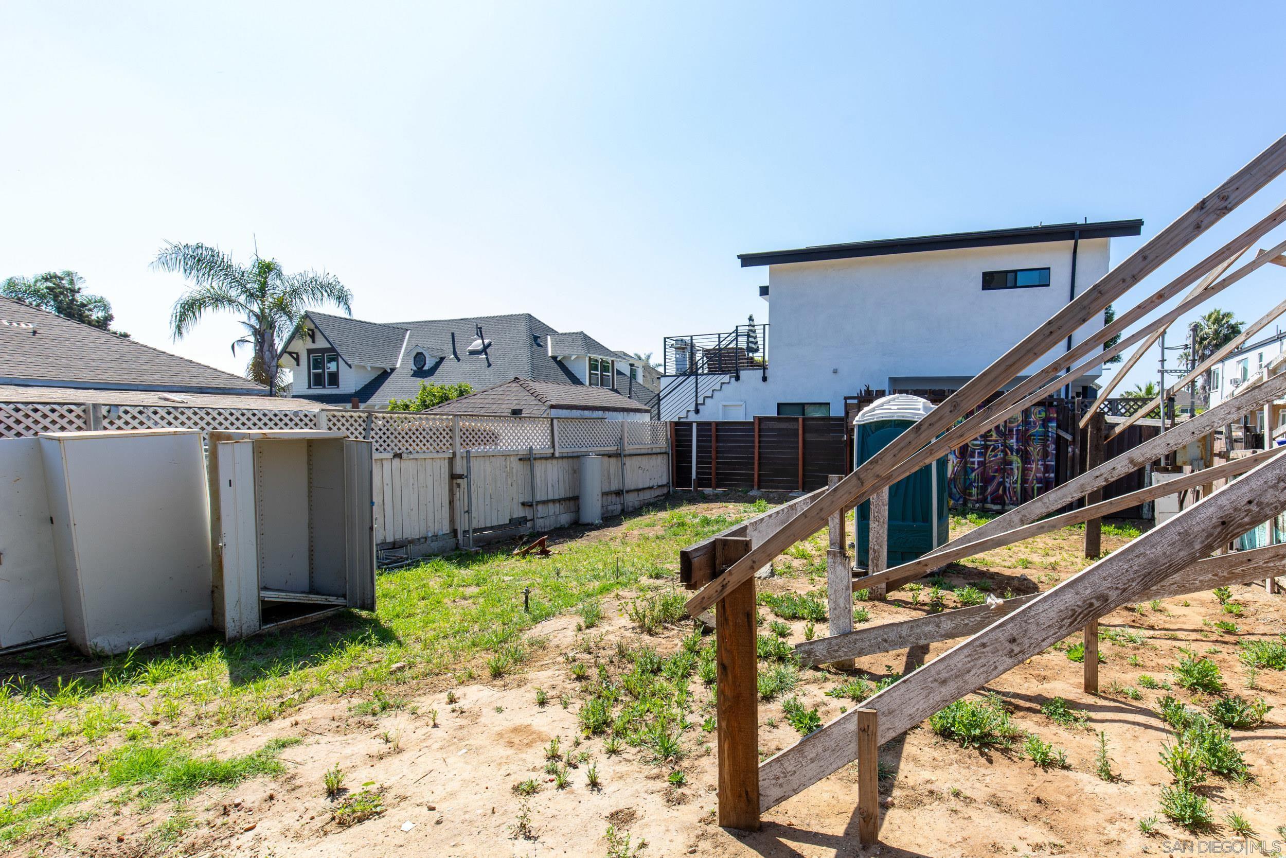 Detail Gallery Image 16 of 28 For 1224  27th, San Diego,  CA 92102 - 2 Beds | 1 Baths