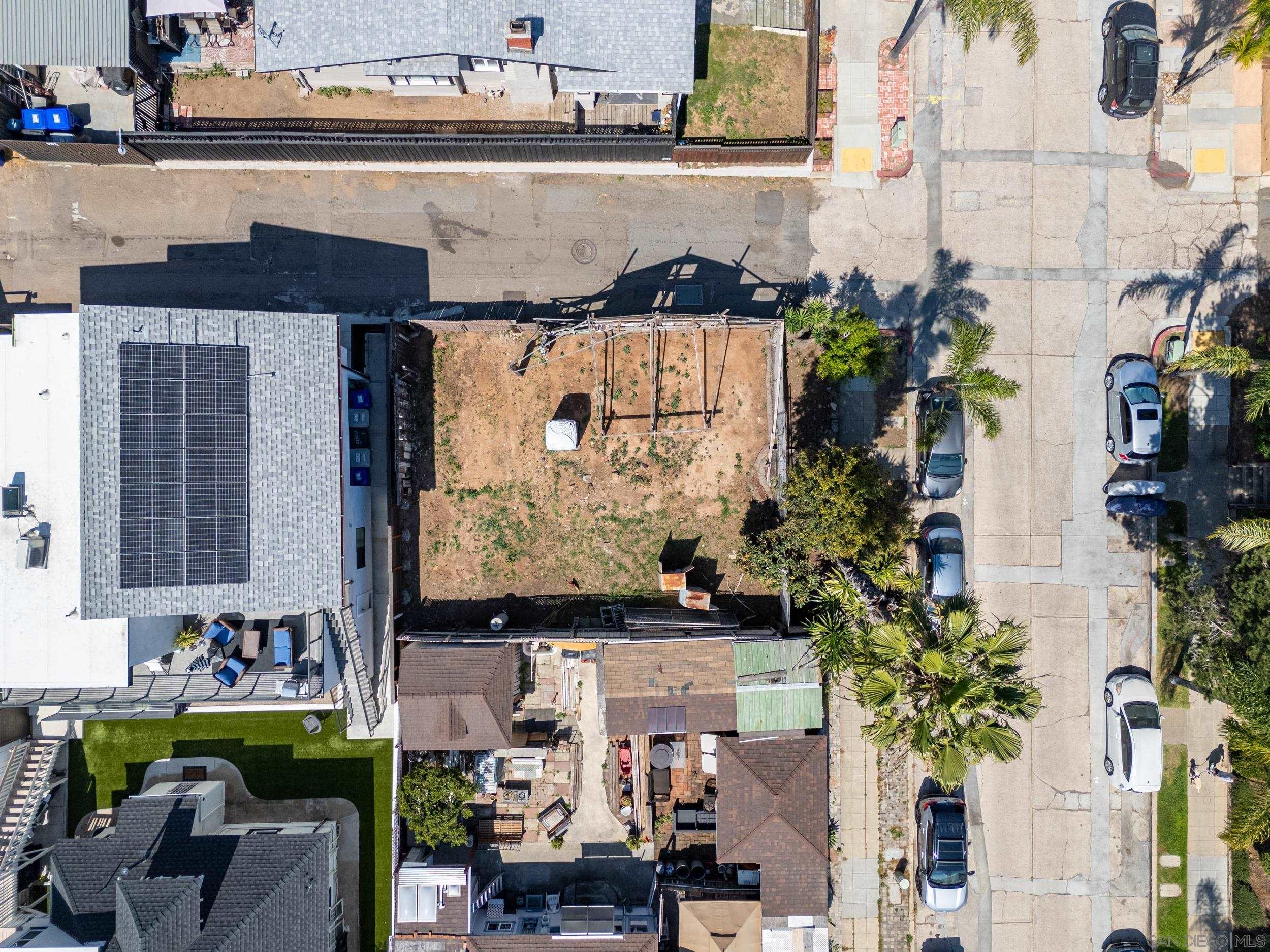 Detail Gallery Image 23 of 28 For 1224  27th, San Diego,  CA 92102 - 2 Beds | 1 Baths