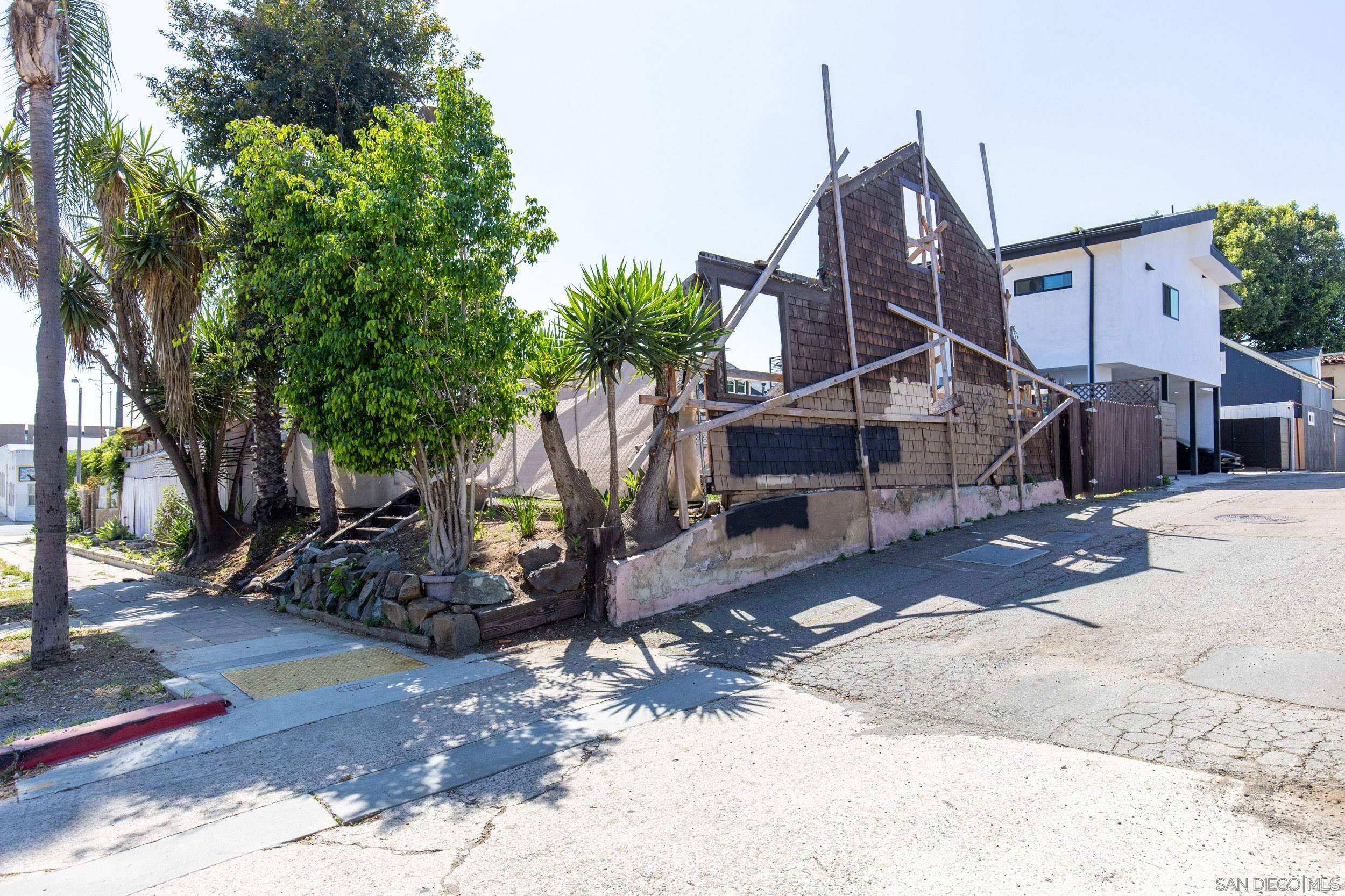 Detail Gallery Image 27 of 28 For 1224  27th, San Diego,  CA 92102 - 2 Beds | 1 Baths