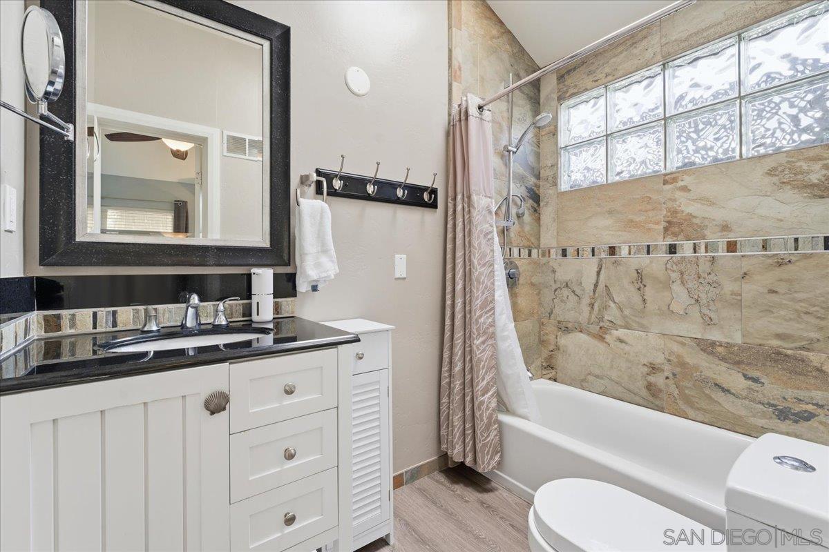 Detail Gallery Image 38 of 43 For 3634  Crown Point Dr, San Diego,  CA 92109 - – Beds | – Baths