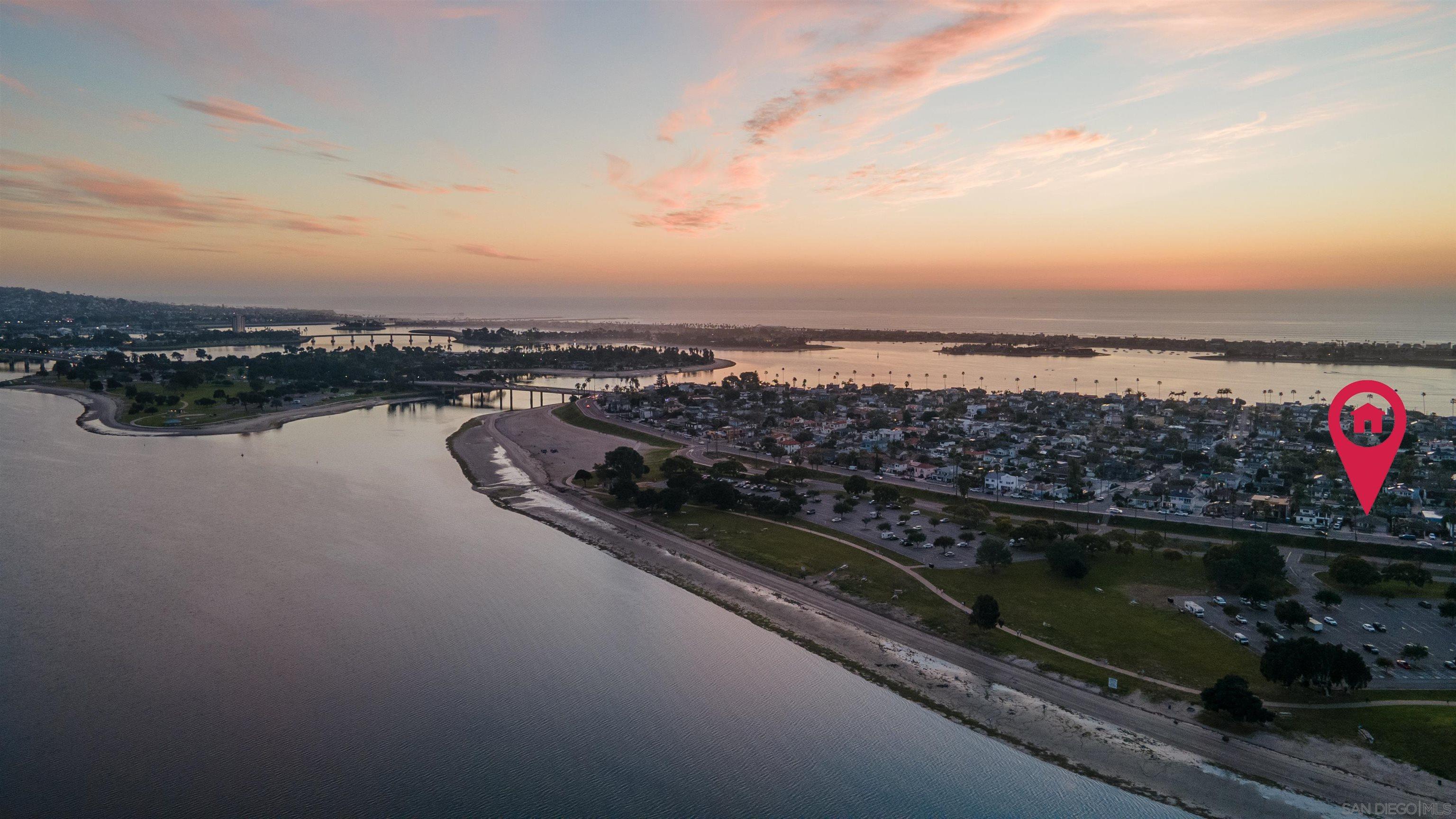 Detail Gallery Image 40 of 43 For 3634  Crown Point Dr, San Diego,  CA 92109 - – Beds | – Baths