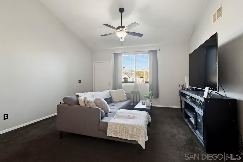 Detail Gallery Image 9 of 39 For 1346  Nicolette Ave  #1231,  Chula Vista,  CA 91913 - 3 Beds | 2 Baths