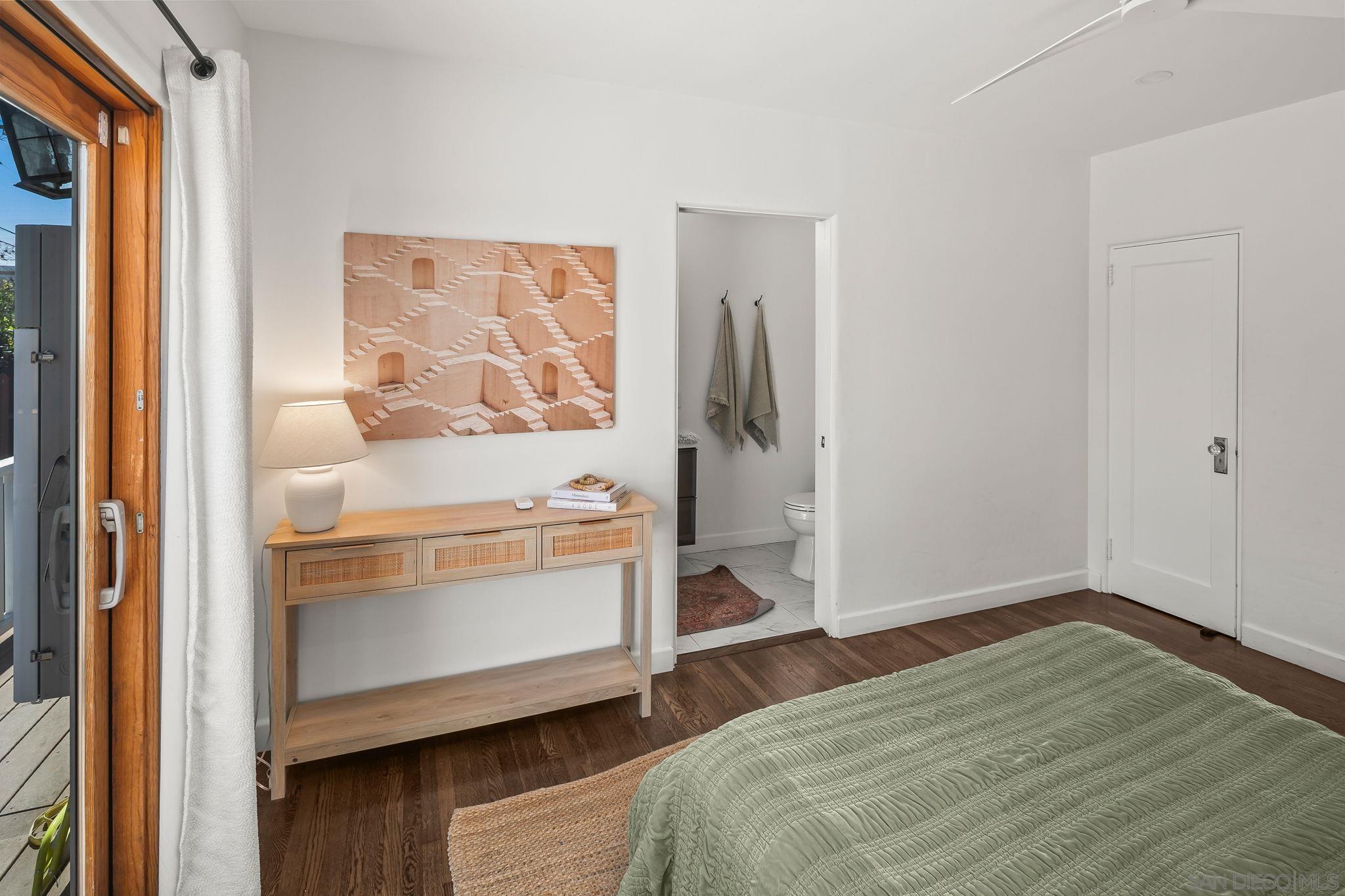 Detail Gallery Image 23 of 39 For 4525  Vista St., San Diego,  CA 92116 - 3 Beds | 3 Baths