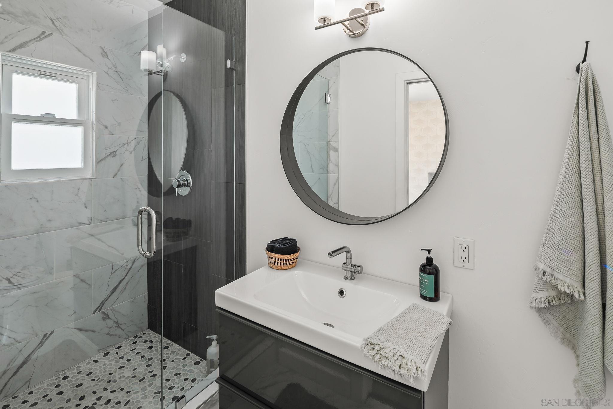 Detail Gallery Image 24 of 39 For 4525  Vista St., San Diego,  CA 92116 - 3 Beds | 3 Baths