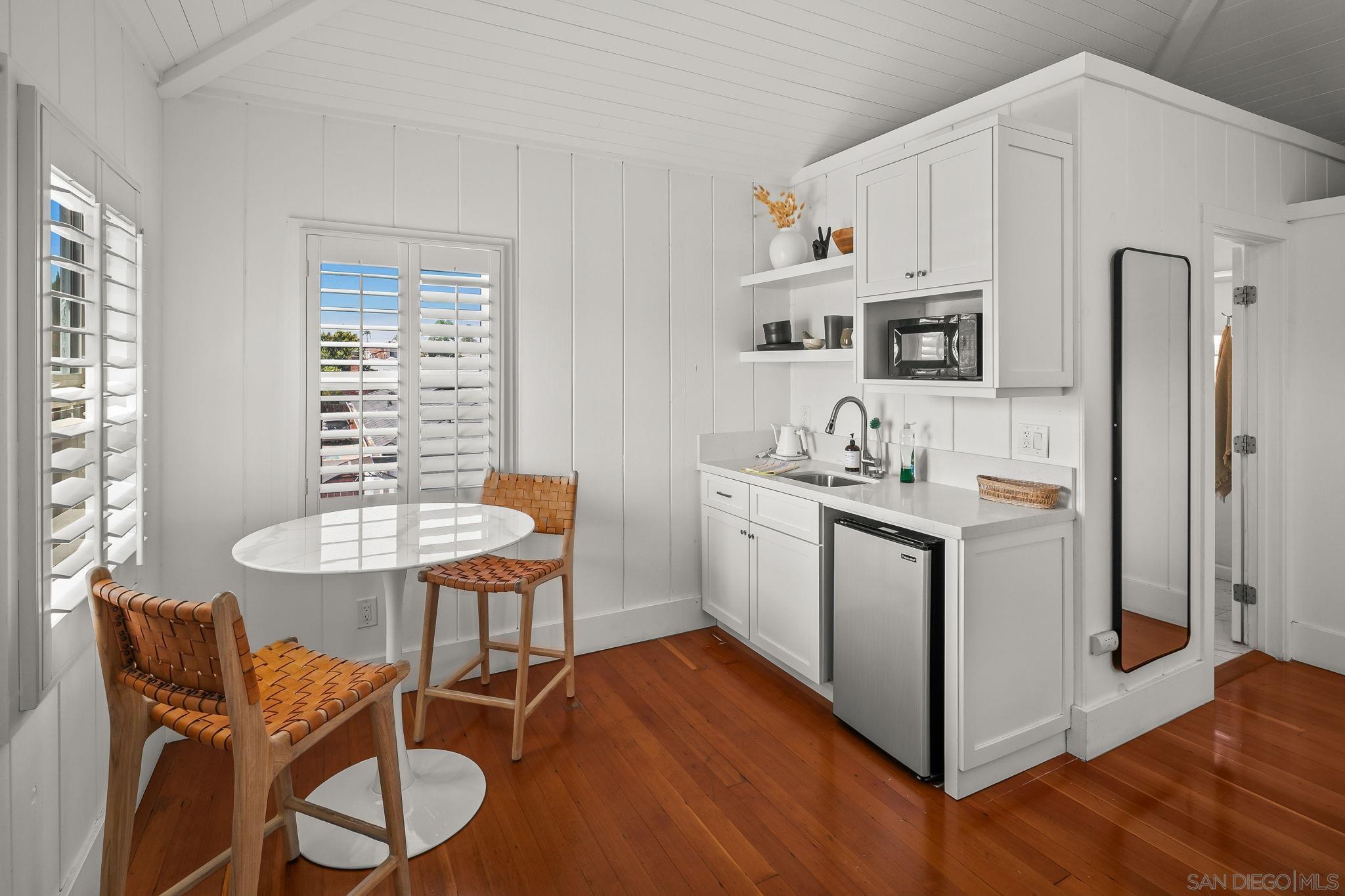 Detail Gallery Image 32 of 39 For 4525  Vista St., San Diego,  CA 92116 - 3 Beds | 3 Baths