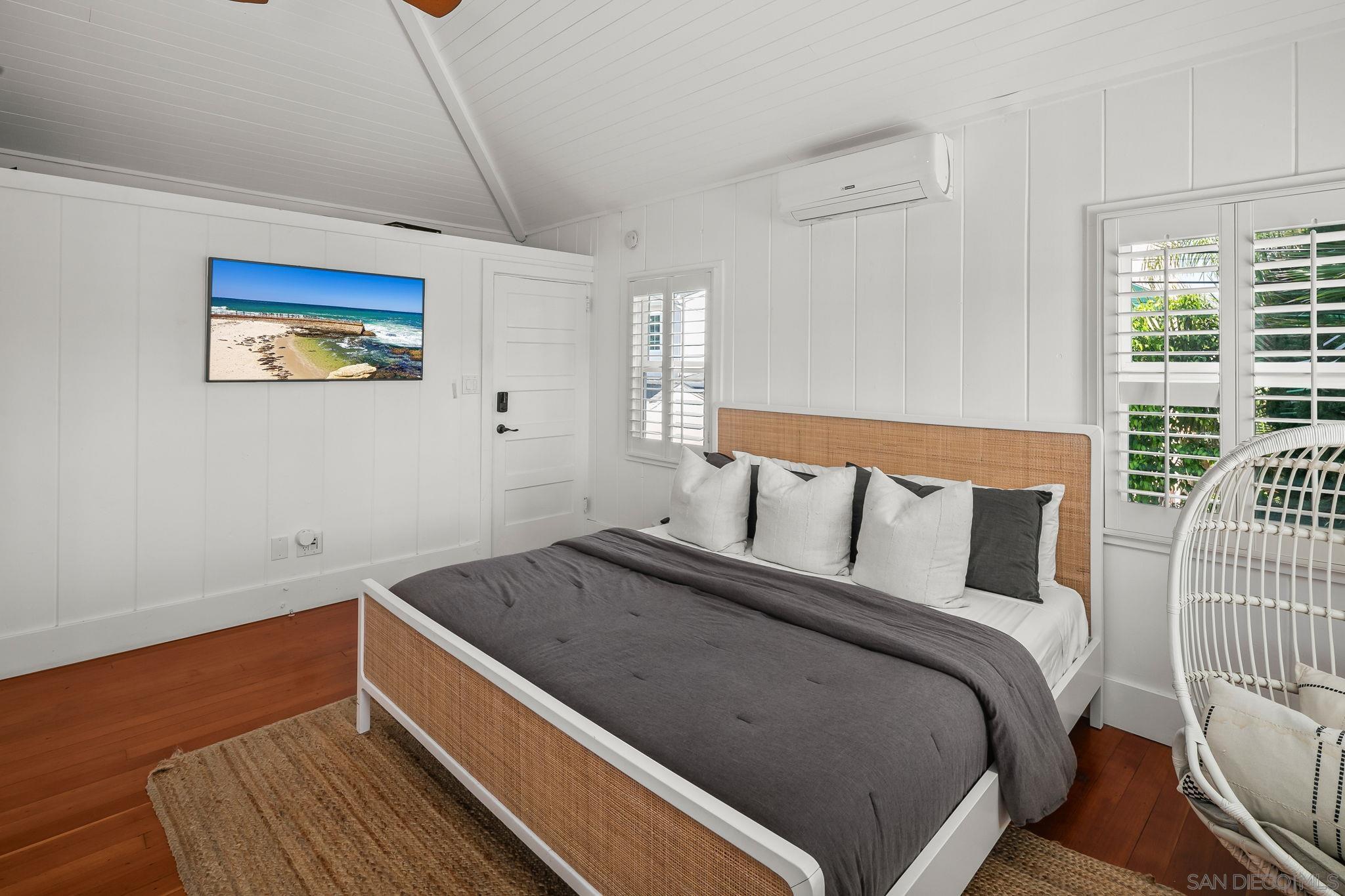 Detail Gallery Image 34 of 39 For 4525  Vista St., San Diego,  CA 92116 - 3 Beds | 3 Baths