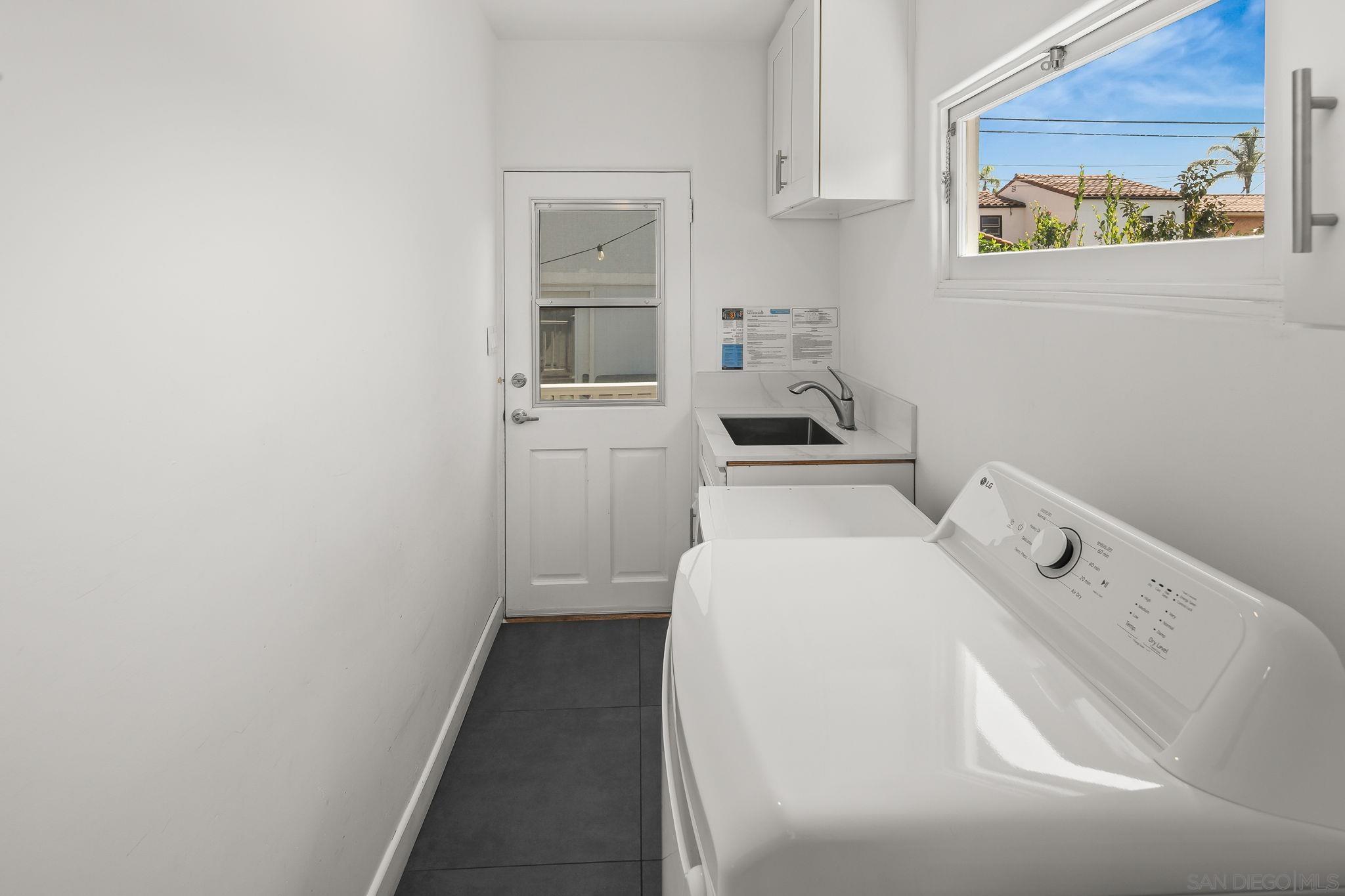 Detail Gallery Image 37 of 39 For 4525  Vista St., San Diego,  CA 92116 - 3 Beds | 3 Baths