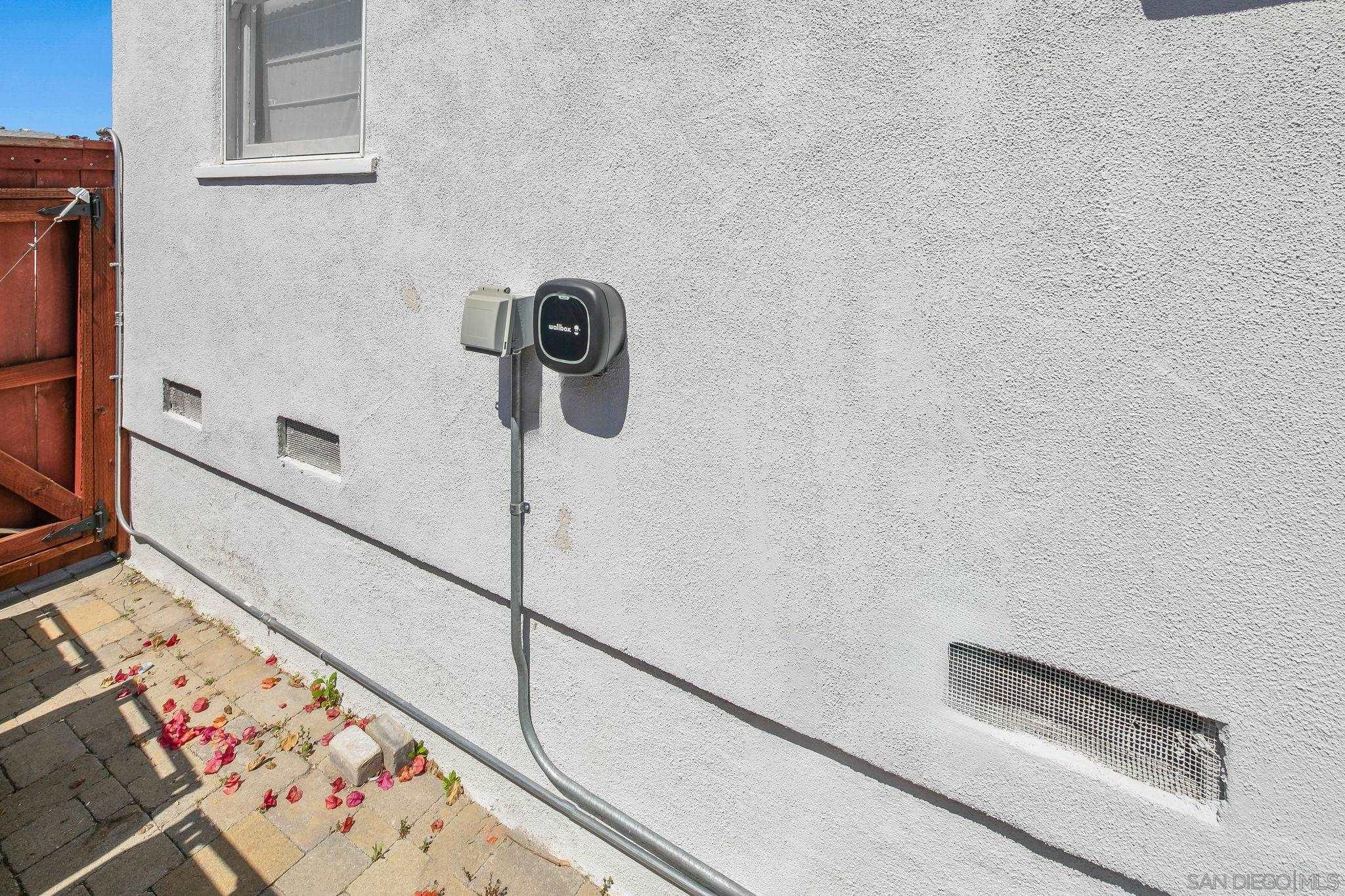 Detail Gallery Image 38 of 39 For 4525  Vista St., San Diego,  CA 92116 - 3 Beds | 3 Baths