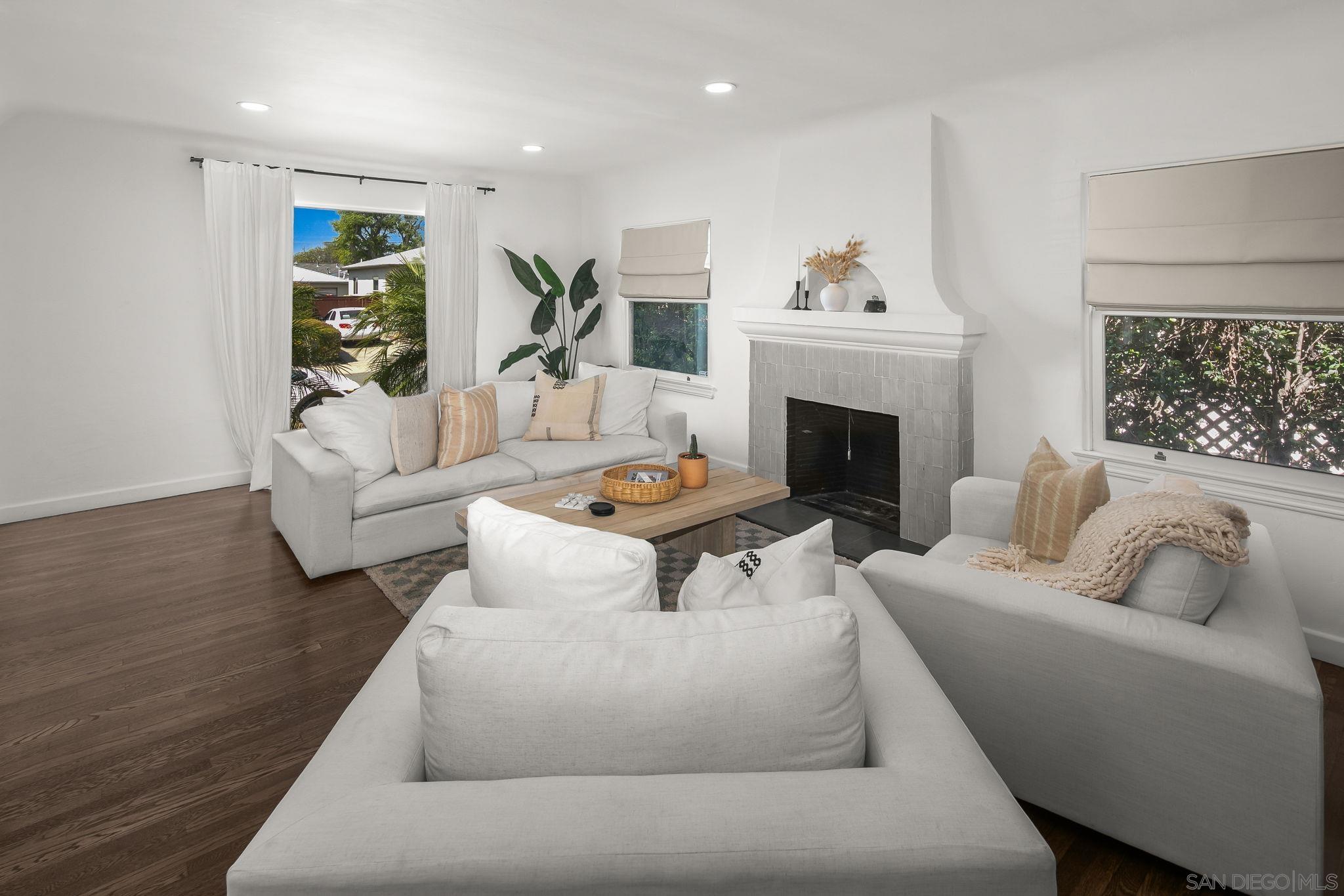 Detail Gallery Image 7 of 39 For 4525  Vista St., San Diego,  CA 92116 - 3 Beds | 3 Baths