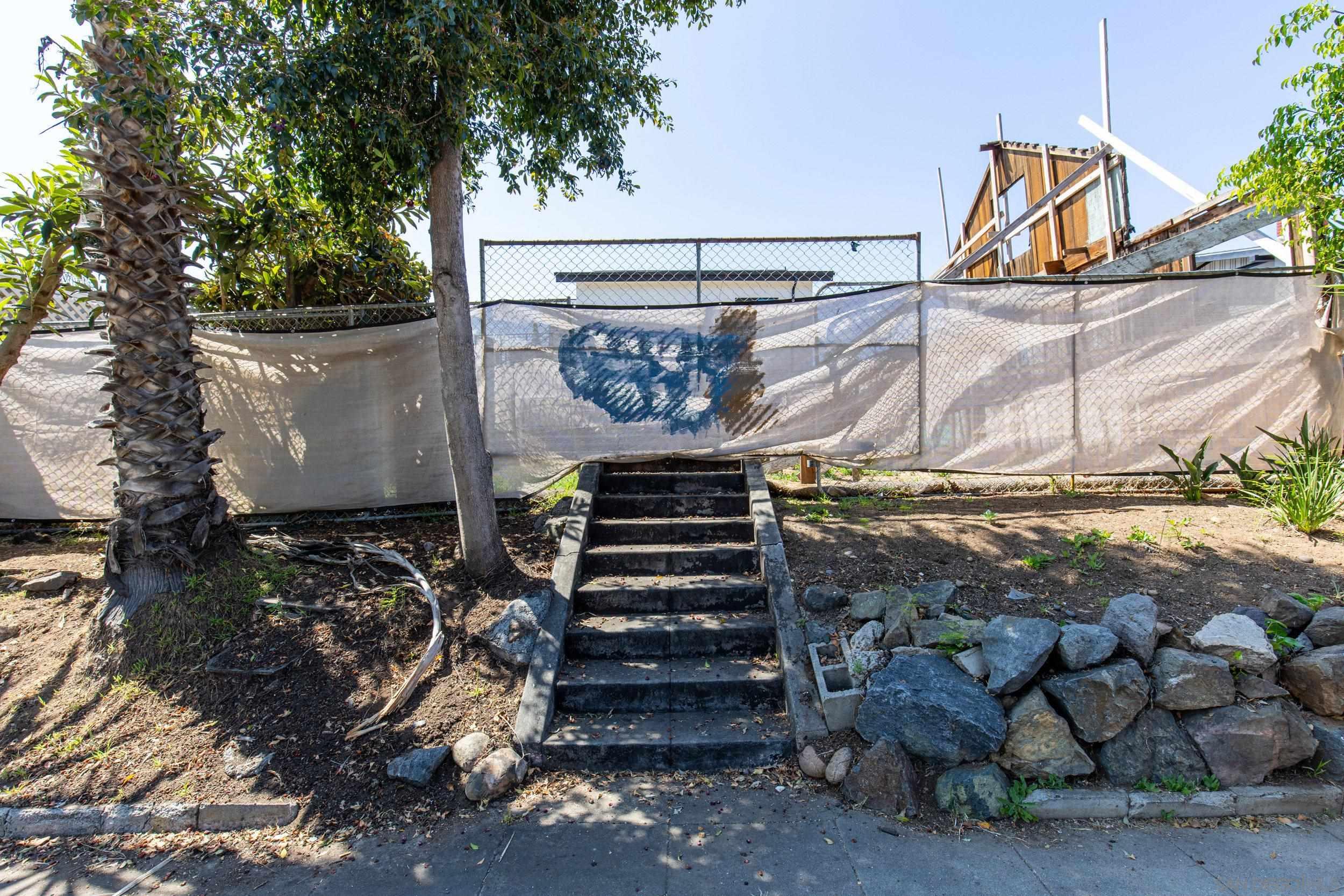 Detail Gallery Image 14 of 21 For 1224  27th, San Diego,  CA 92102 - – Beds | – Baths