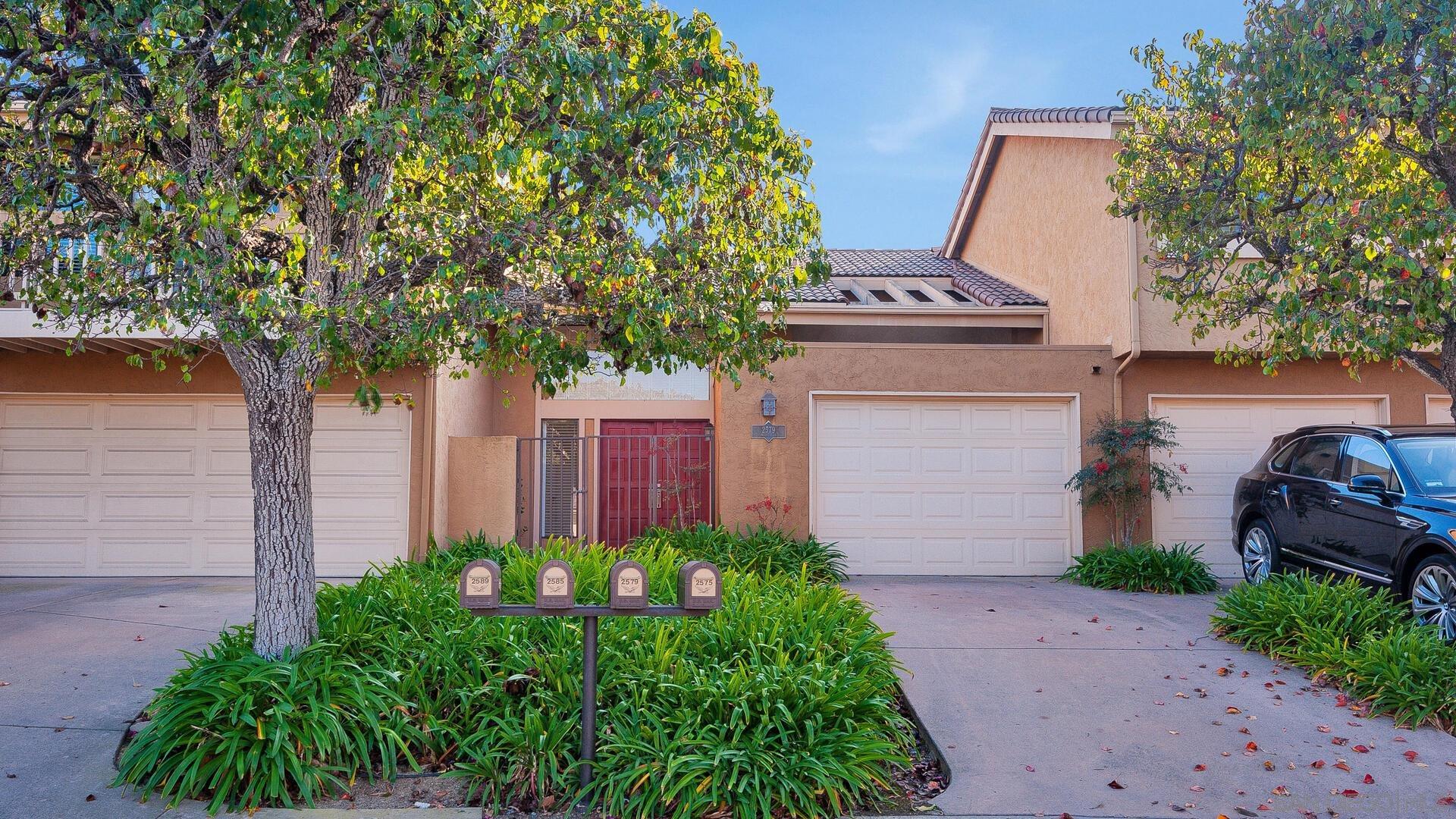 Detail Gallery Image 2 of 25 For 2579  Caminito Muirfield, La Jolla,  CA 92037 - 2 Beds | 2/1 Baths