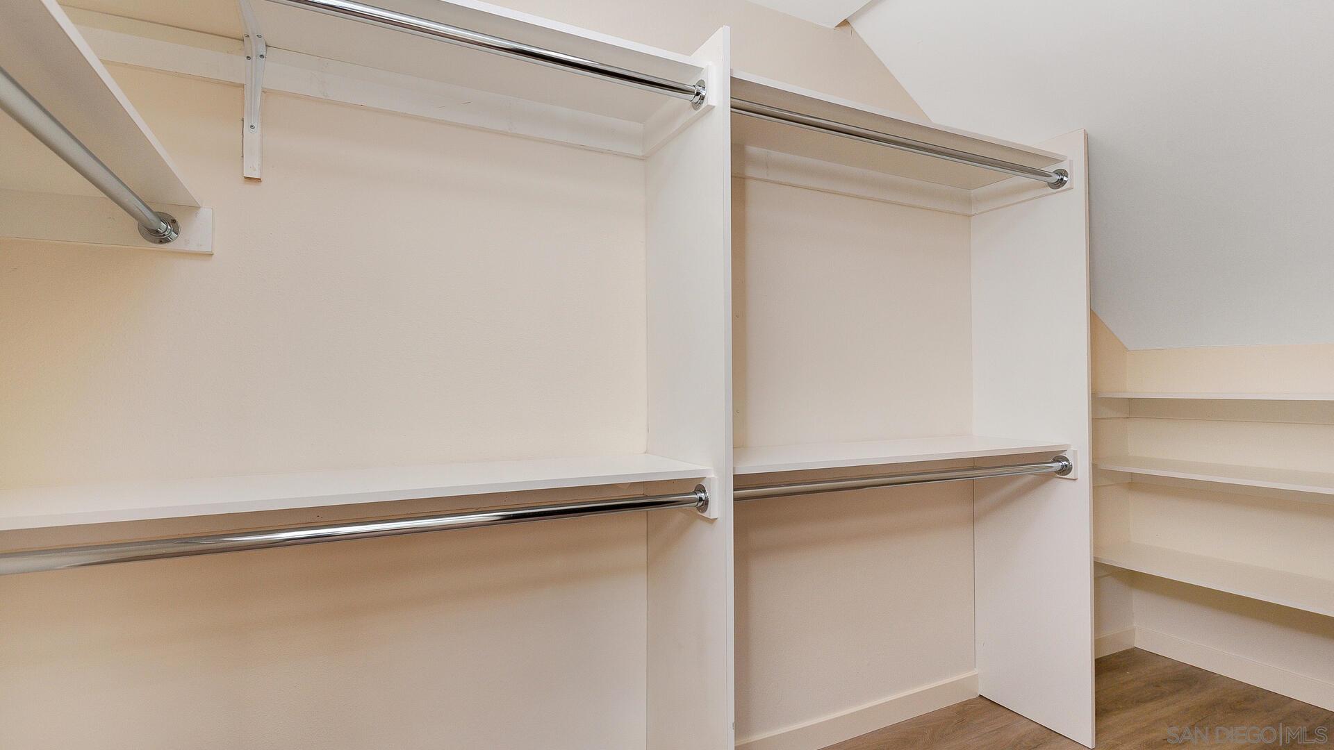 Detail Gallery Image 12 of 25 For 2579  Caminito Muirfield, La Jolla,  CA 92037 - 2 Beds | 2/1 Baths