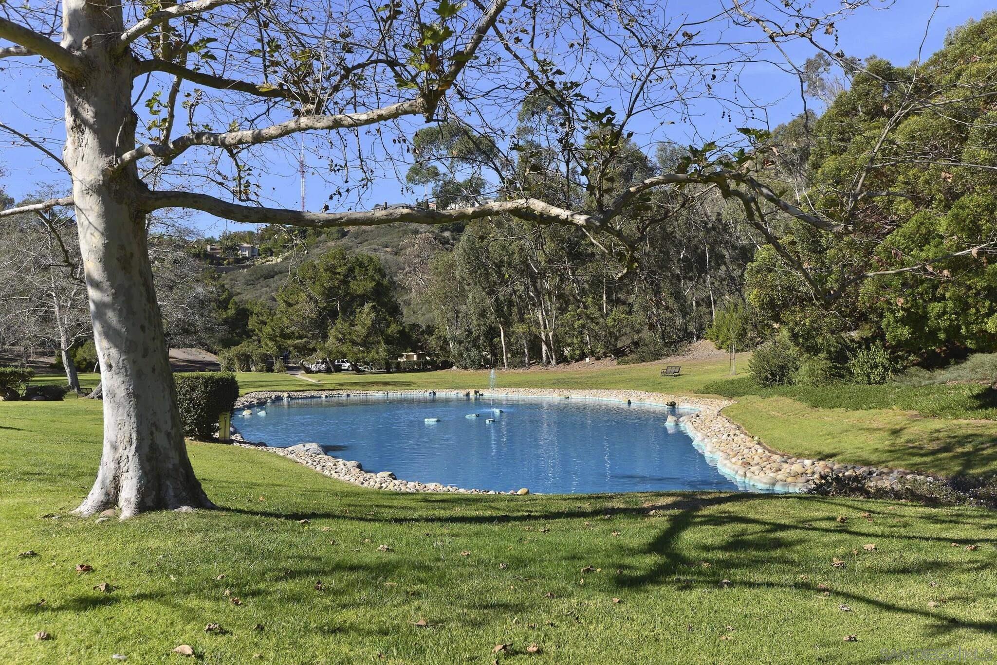 Detail Gallery Image 24 of 25 For 2579  Caminito Muirfield, La Jolla,  CA 92037 - 2 Beds | 2/1 Baths