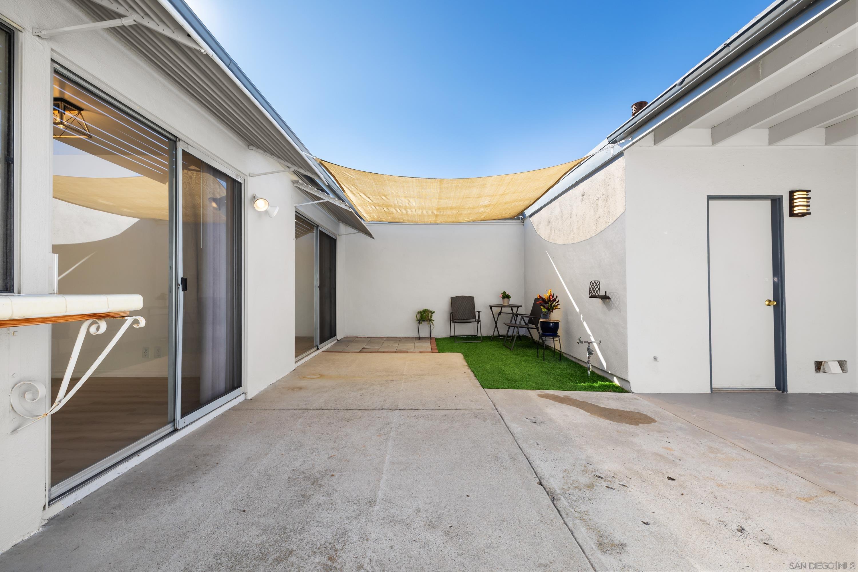 Detail Gallery Image 21 of 43 For 3875  Vista Campana South  #32,  Oceanside,  CA 92057 - 1 Beds | 1 Baths