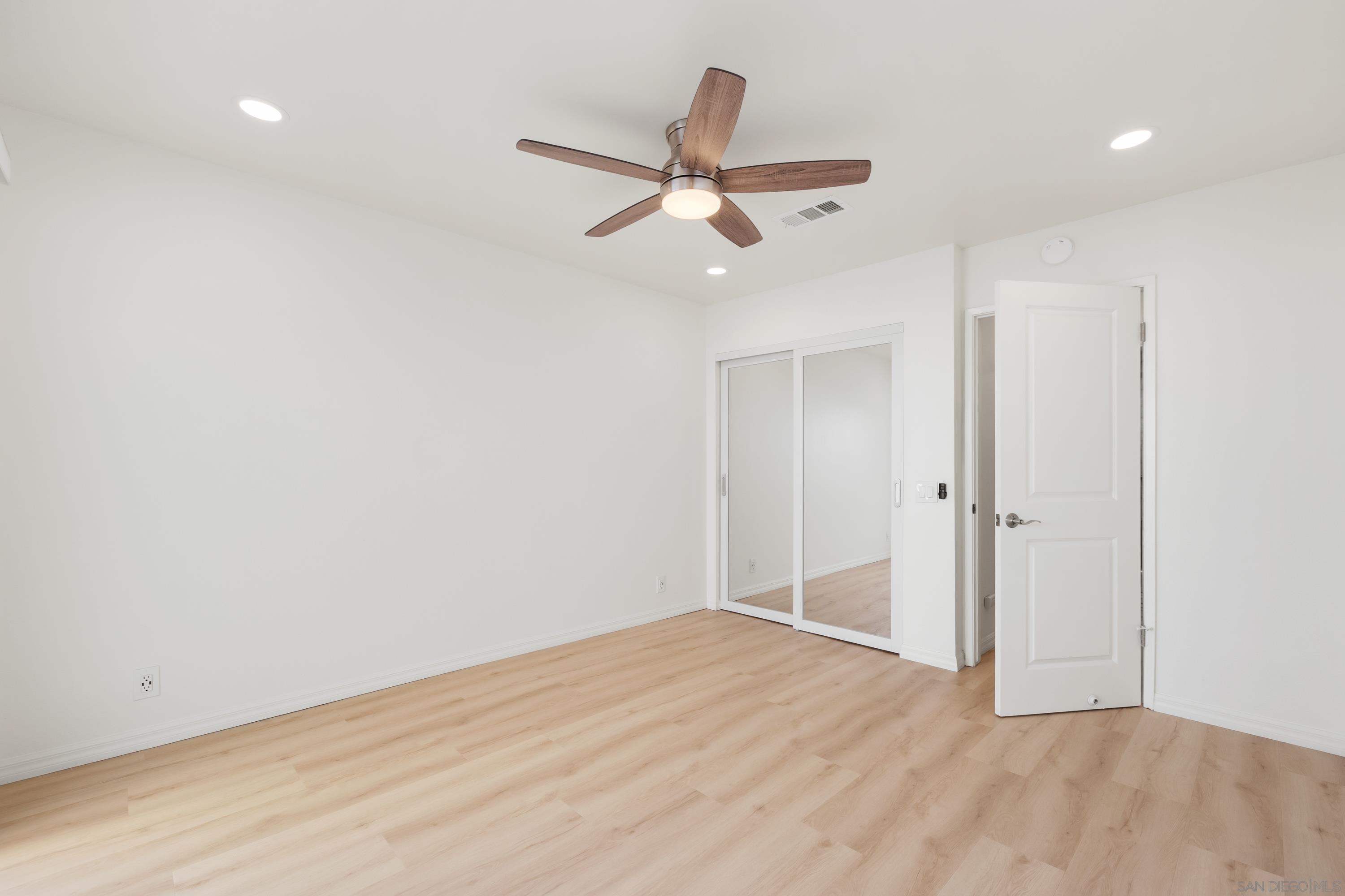 Detail Gallery Image 9 of 43 For 3875  Vista Campana South  #32,  Oceanside,  CA 92057 - 1 Beds | 1 Baths