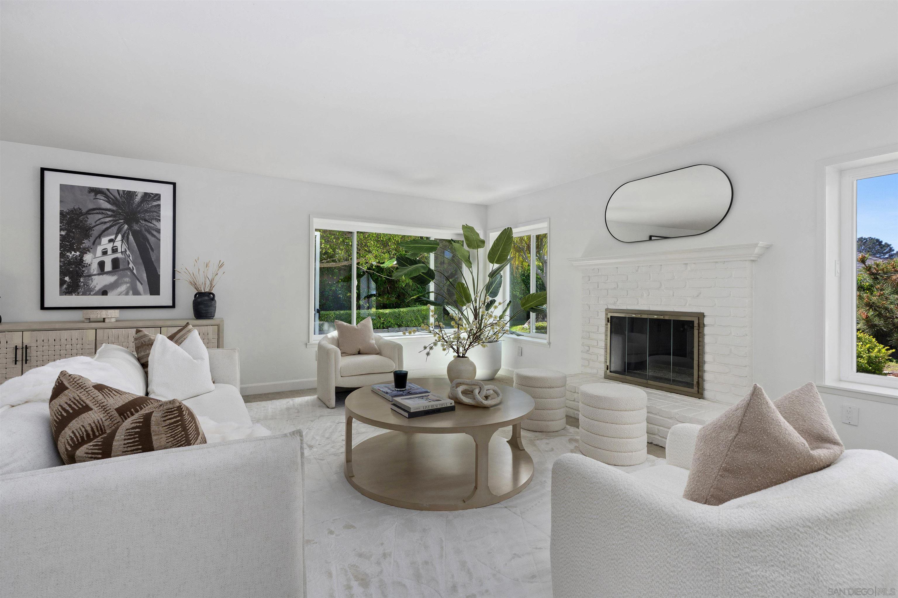 Detail Gallery Image 2 of 44 For 445  Avenida Primavera, Del Mar,  CA 92014 - 4 Beds | 2 Baths