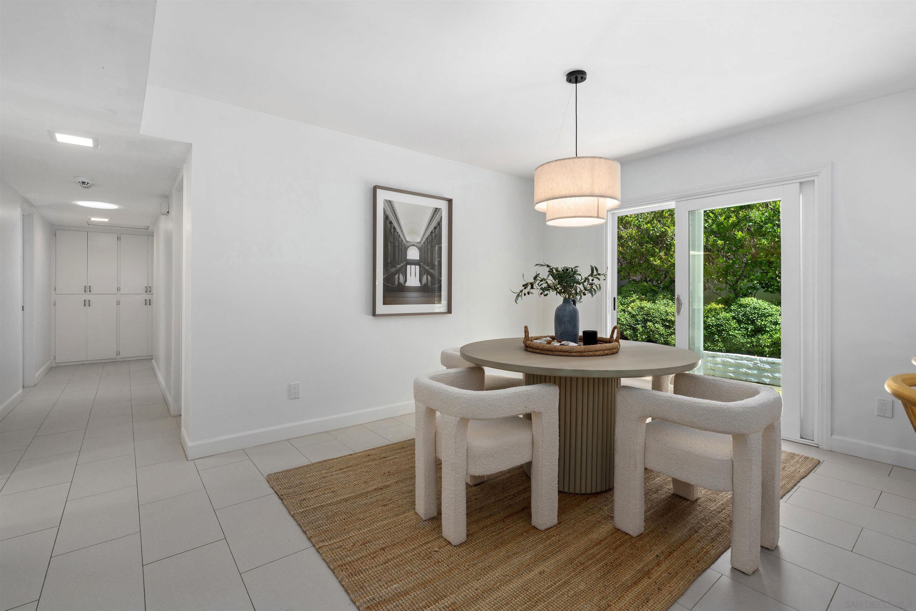 Detail Gallery Image 23 of 44 For 445  Avenida Primavera, Del Mar,  CA 92014 - 4 Beds | 2 Baths