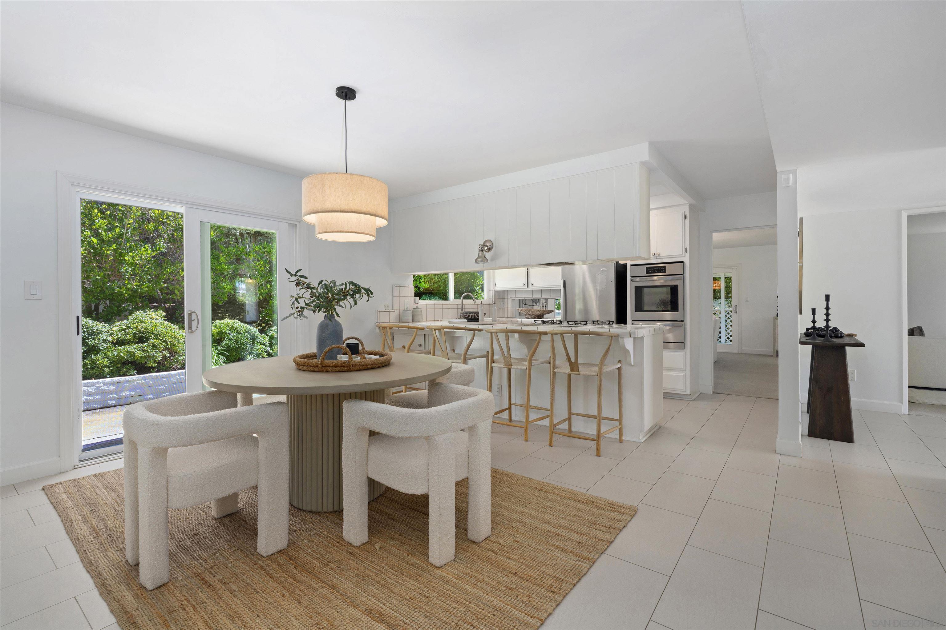 Detail Gallery Image 24 of 44 For 445  Avenida Primavera, Del Mar,  CA 92014 - 4 Beds | 2 Baths