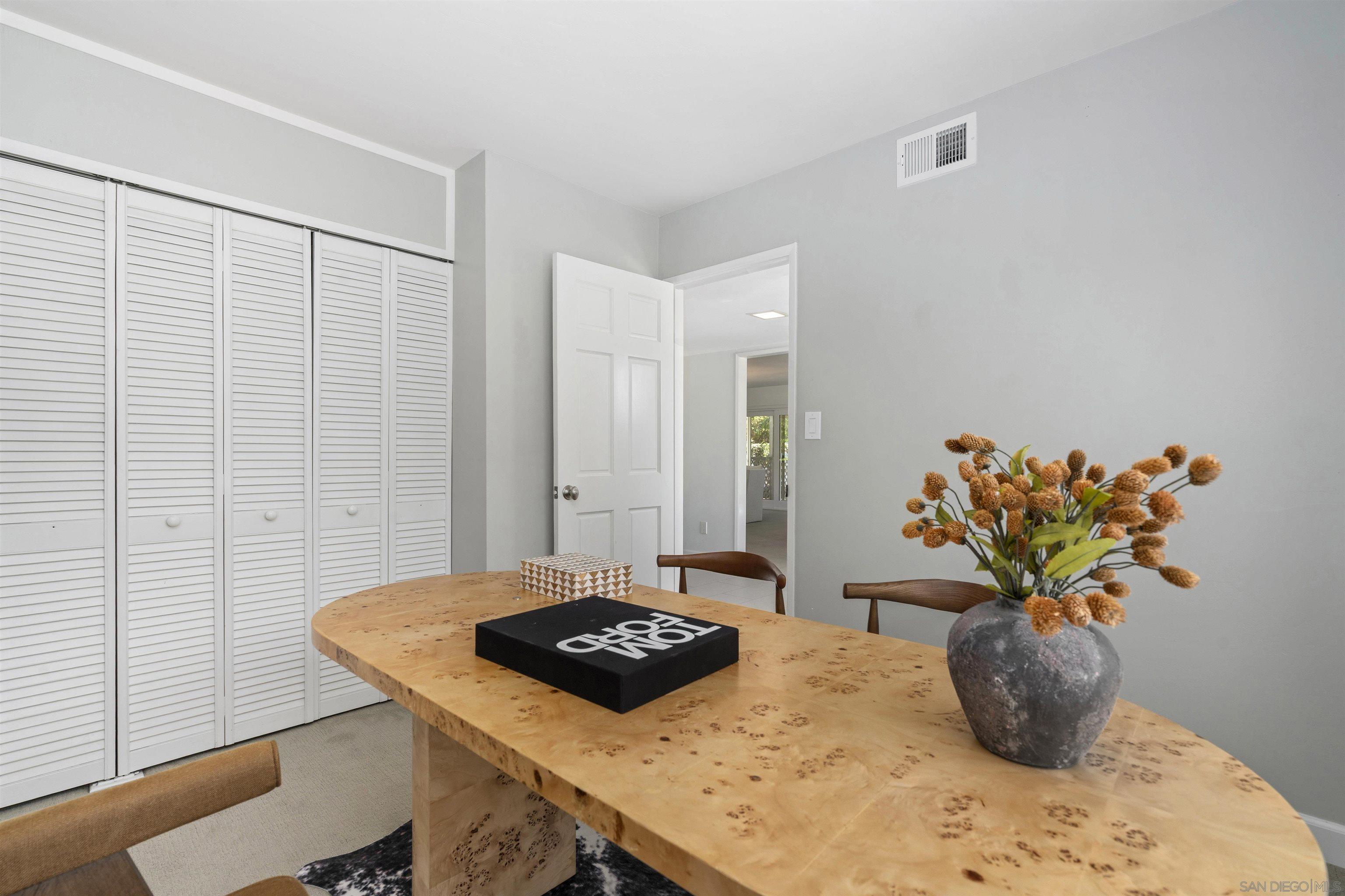 Detail Gallery Image 27 of 44 For 445  Avenida Primavera, Del Mar,  CA 92014 - 4 Beds | 2 Baths