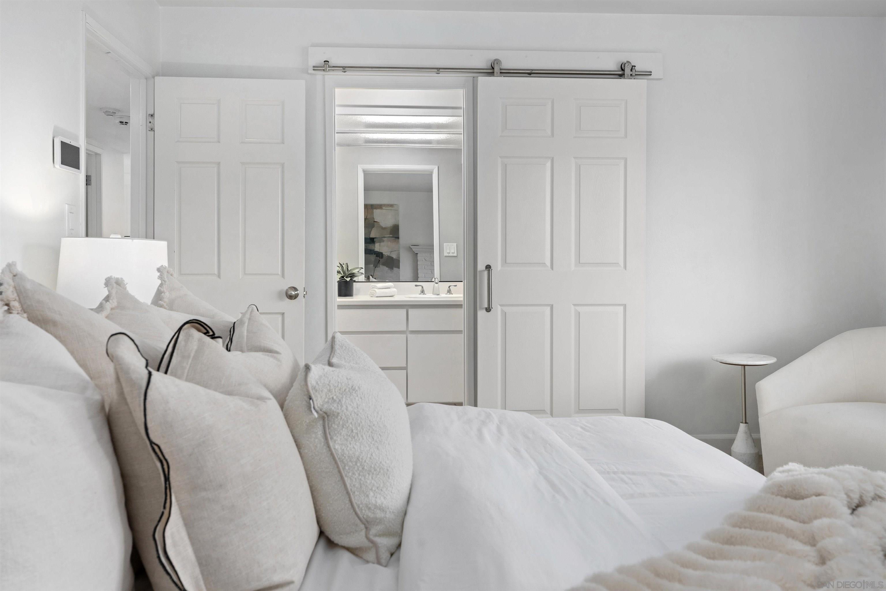 Detail Gallery Image 31 of 44 For 445  Avenida Primavera, Del Mar,  CA 92014 - 4 Beds | 2 Baths