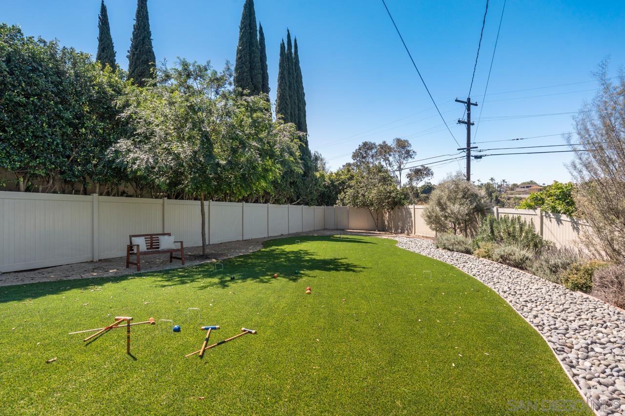 Detail Gallery Image 38 of 62 For 4021 S S Hempstead Cir, San Diego,  CA 92116 - 3 Beds | 3 Baths