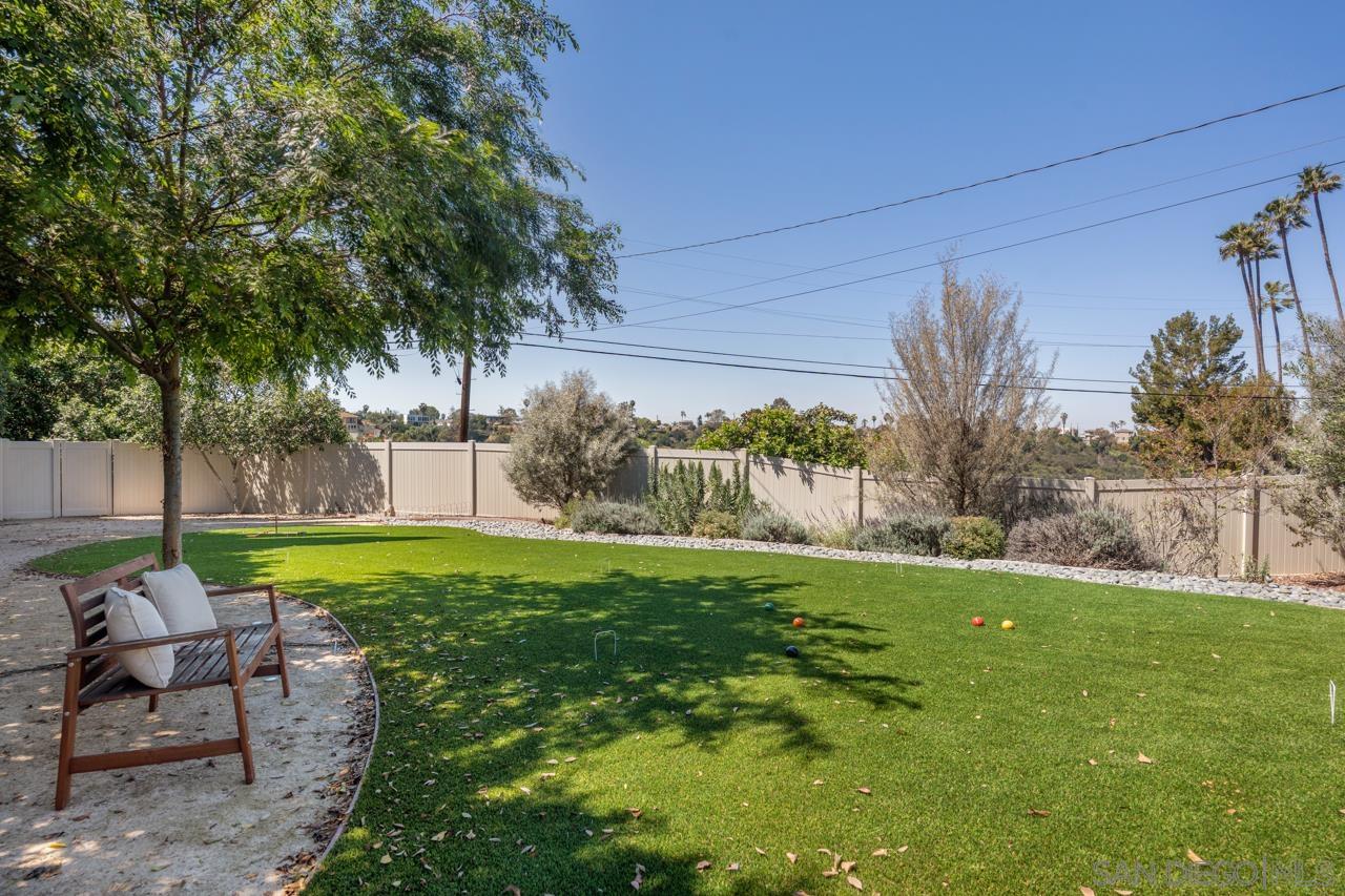 Detail Gallery Image 39 of 62 For 4021 S S Hempstead Cir, San Diego,  CA 92116 - 3 Beds | 3 Baths