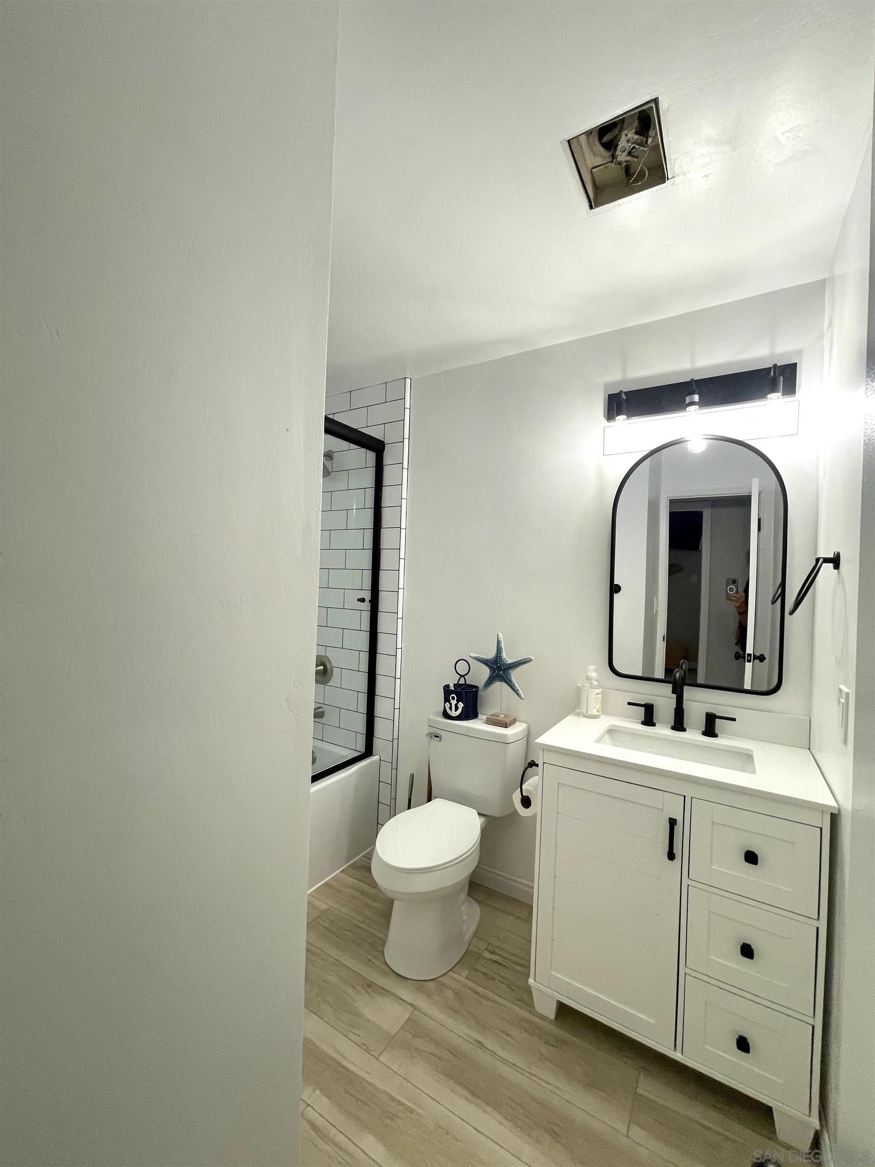 Detail Gallery Image 17 of 18 For 1959  Montgomery Ave., Cardiff By The Sea,  CA 92007 - 2 Beds | 2 Baths