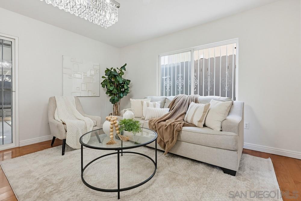 Detail Gallery Image 15 of 39 For 4916  Nogal, San Diego,  CA 92102 - 4 Beds | 3 Baths