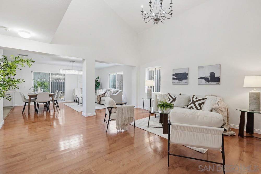 Detail Gallery Image 5 of 39 For 4916  Nogal, San Diego,  CA 92102 - 4 Beds | 3 Baths