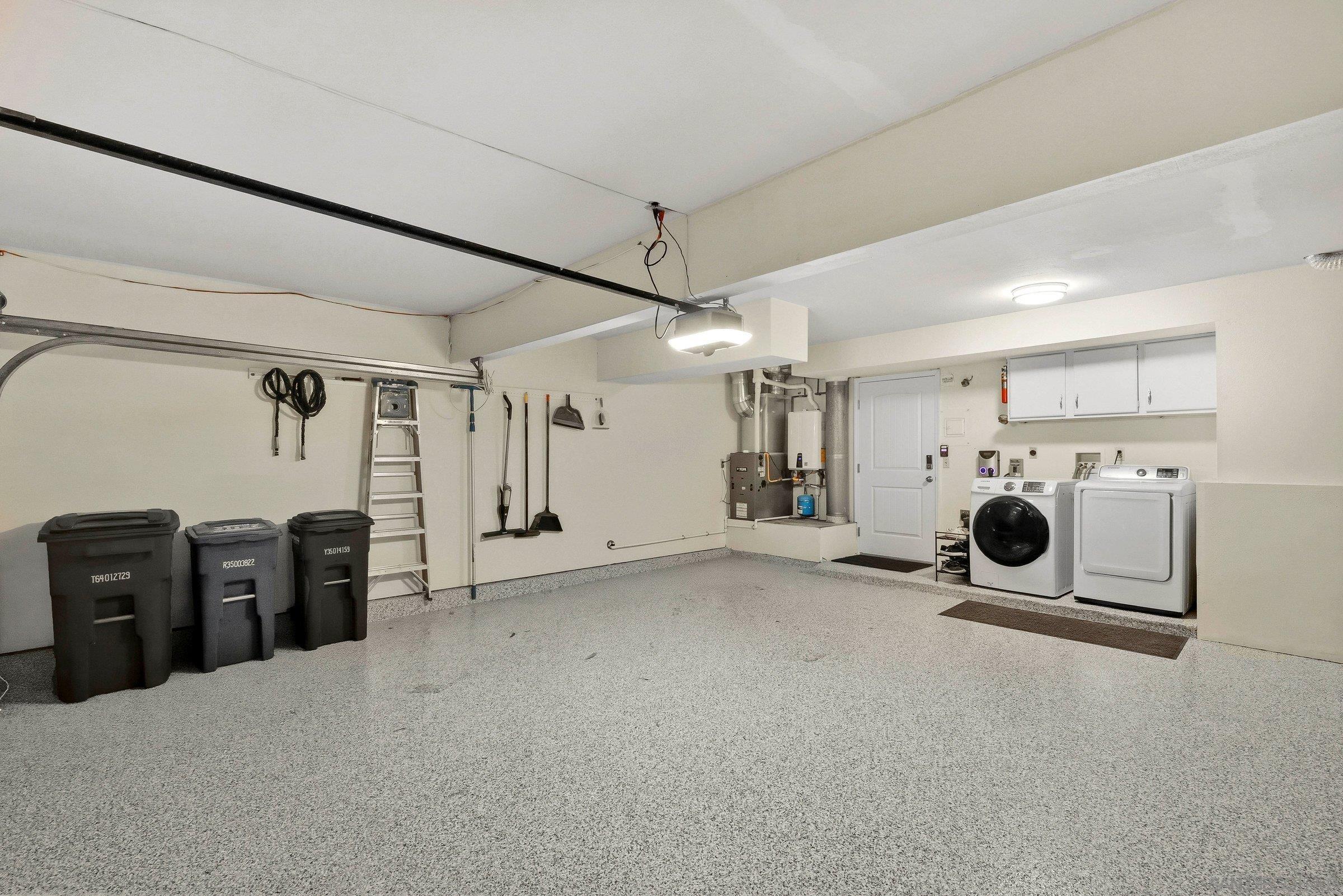 Detail Gallery Image 34 of 43 For 1045  Santa Helena Park Ct, Solana Beach,  CA 92075 - 3 Beds | 2/1 Baths